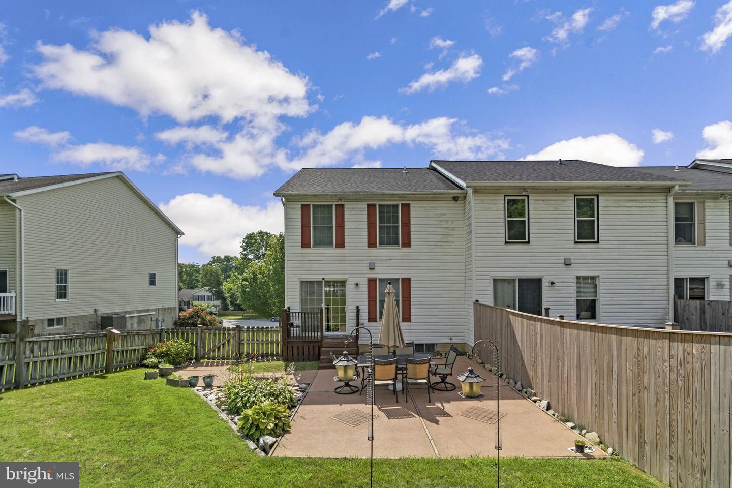 1232 Fairway Dr