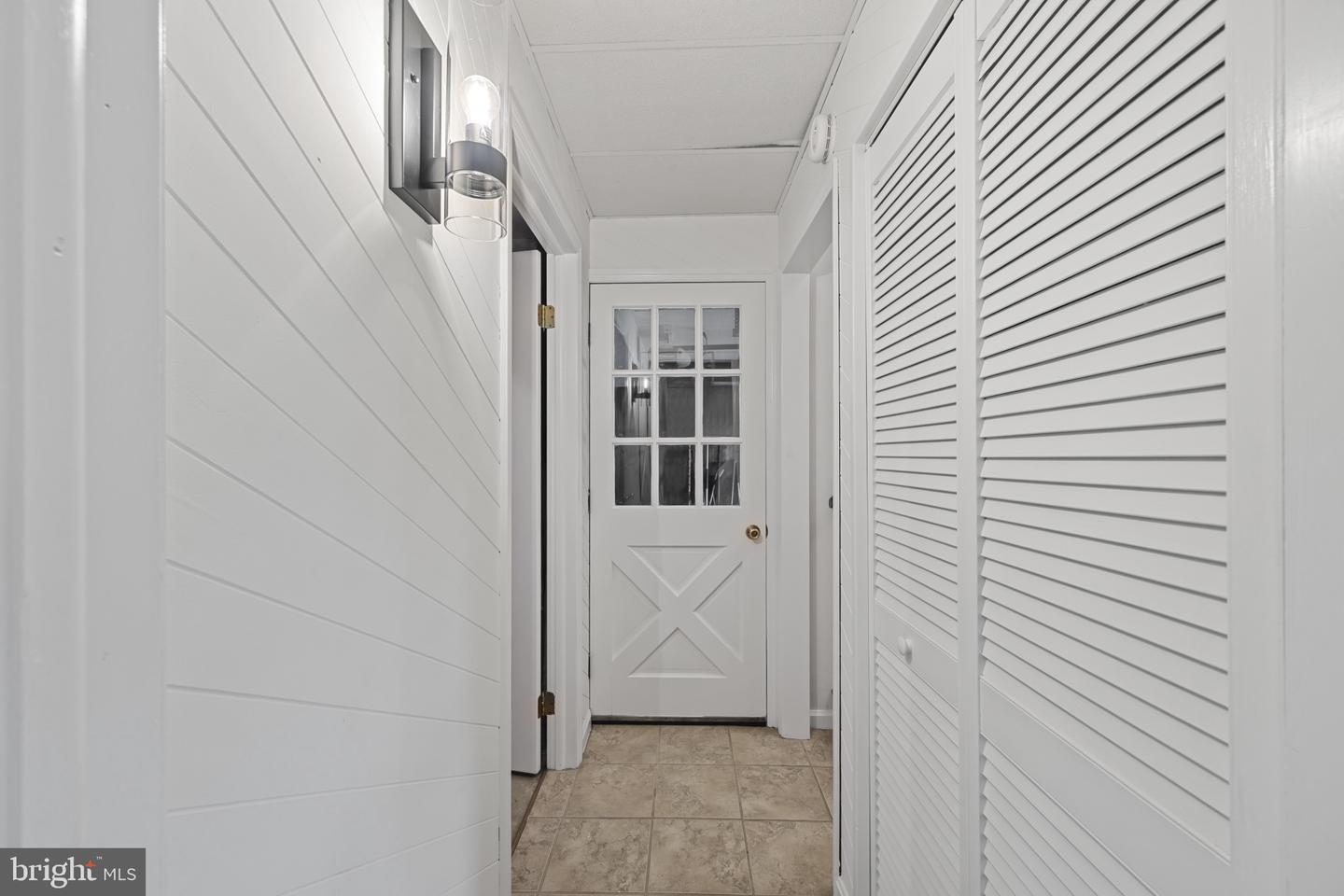 1954 Gardenia St