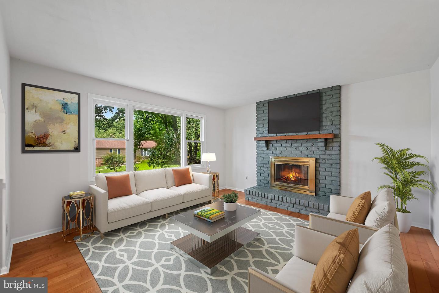1954 Gardenia St