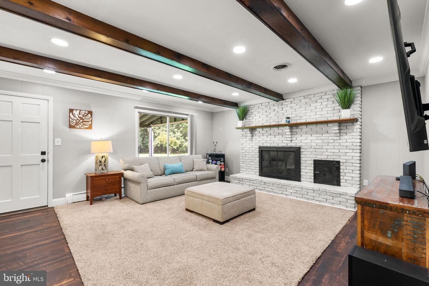 7306 Kitchens Dr