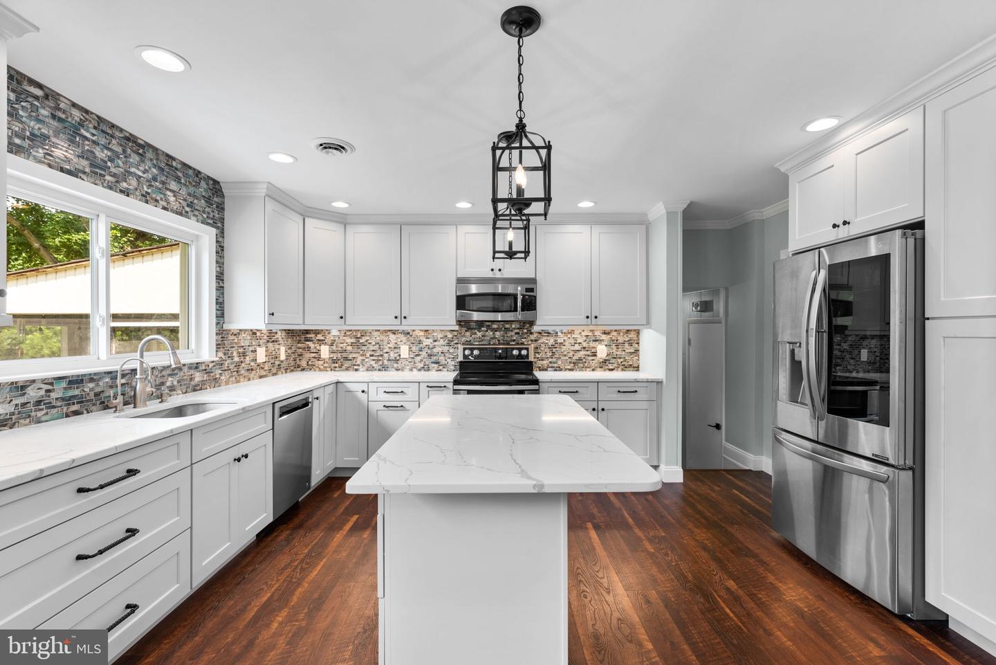 7306 Kitchens Dr