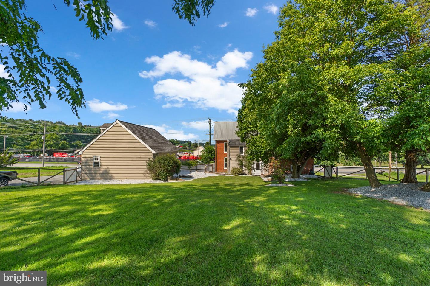 2420 Hanover Pike