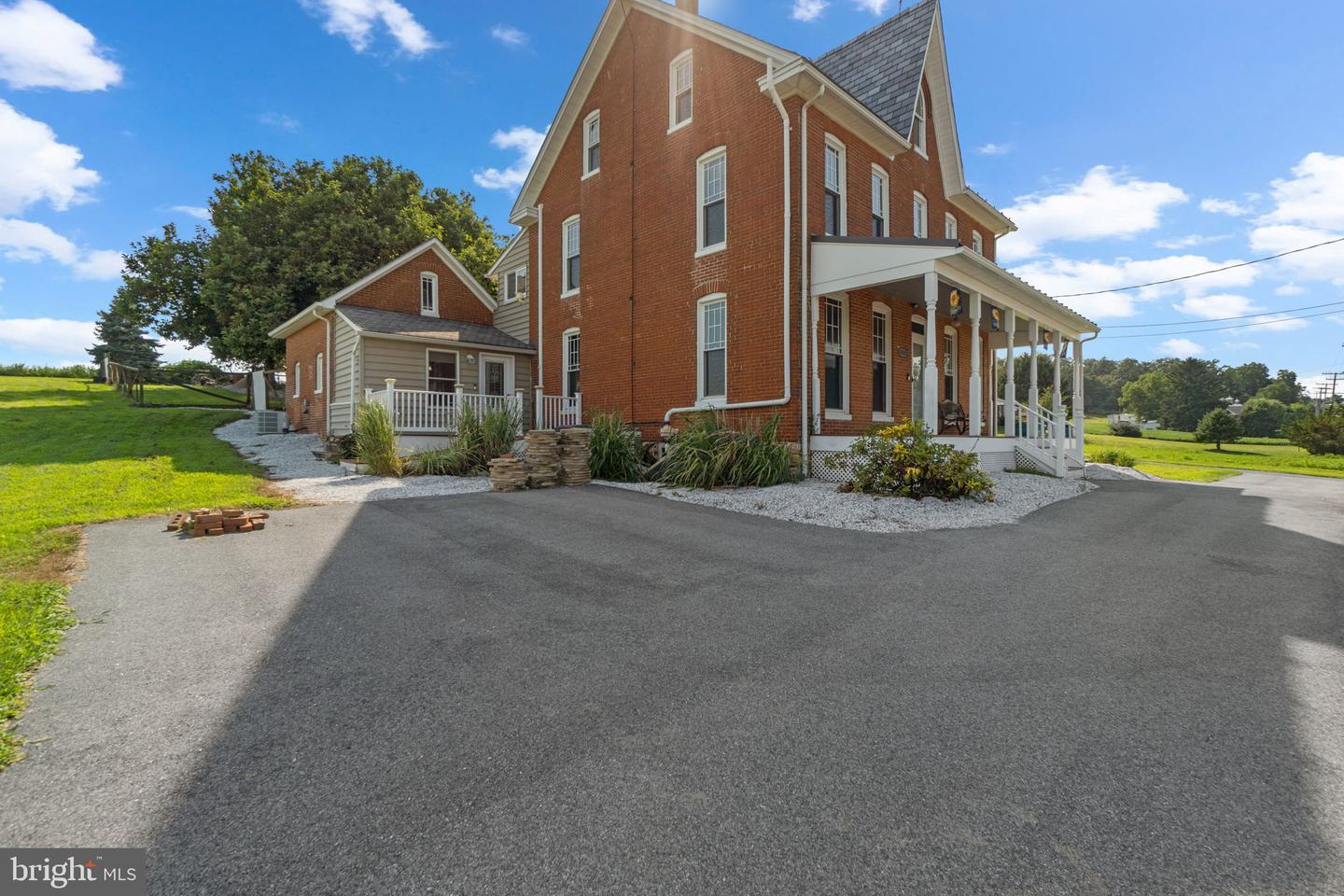 2420 Hanover Pike