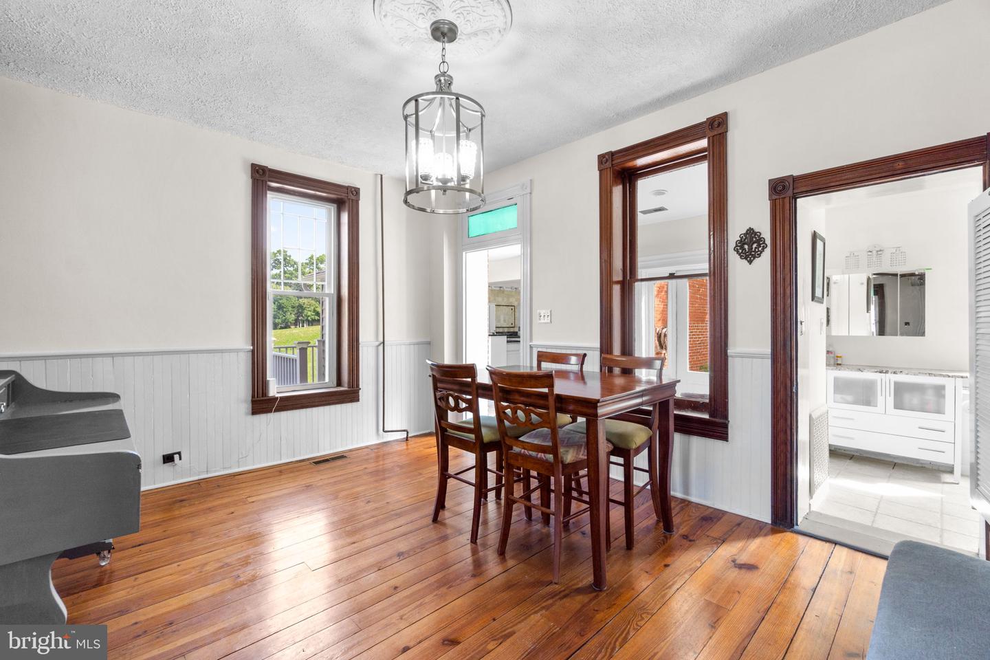 2420 Hanover Pike