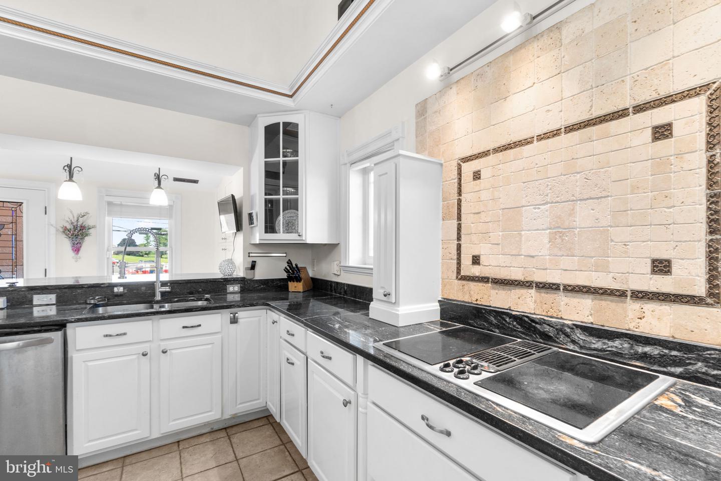 2420 Hanover Pike