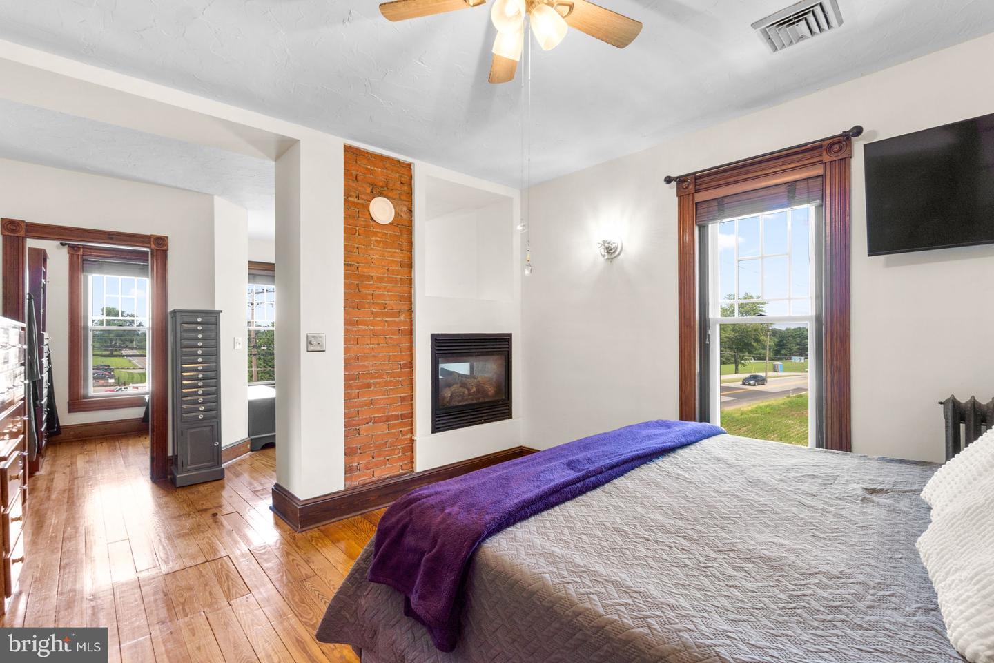 2420 Hanover Pike