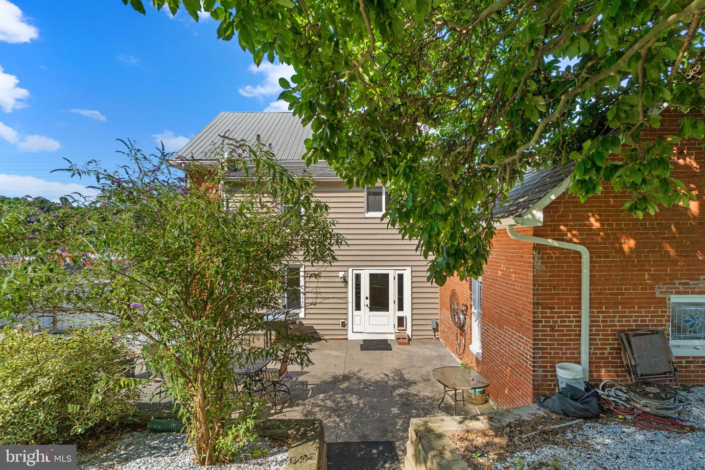 2420 Hanover Pike