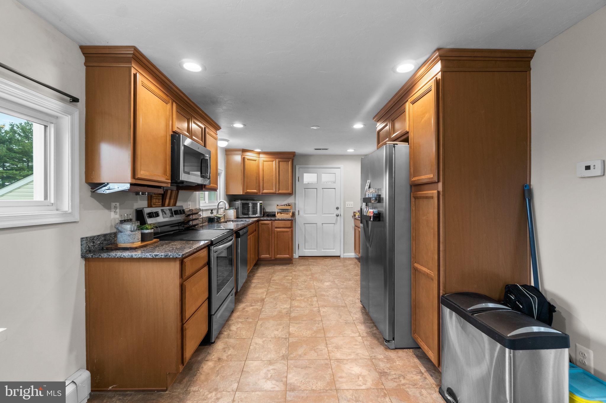 1272 CHERRYTOWN ROAD