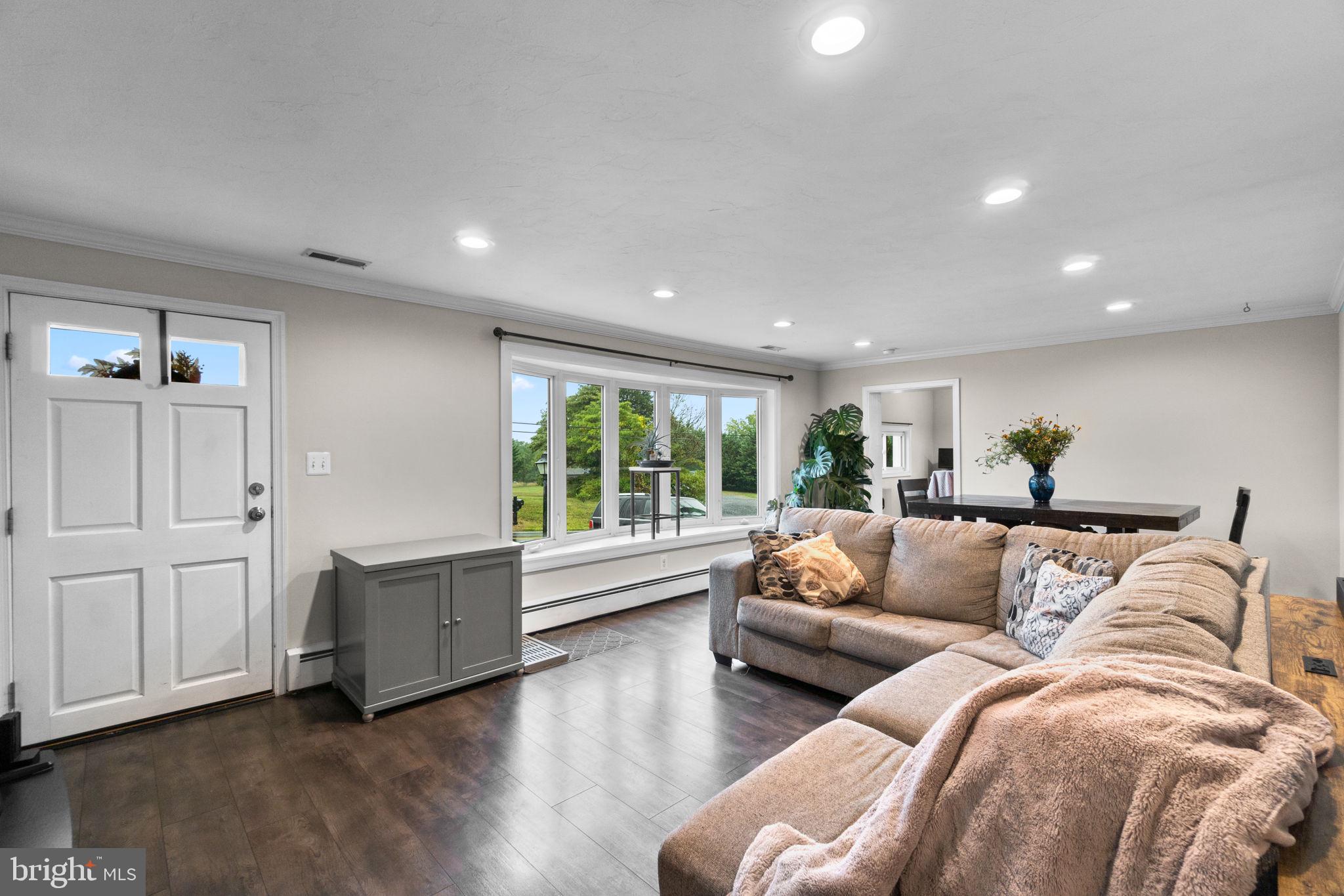 1272 CHERRYTOWN ROAD