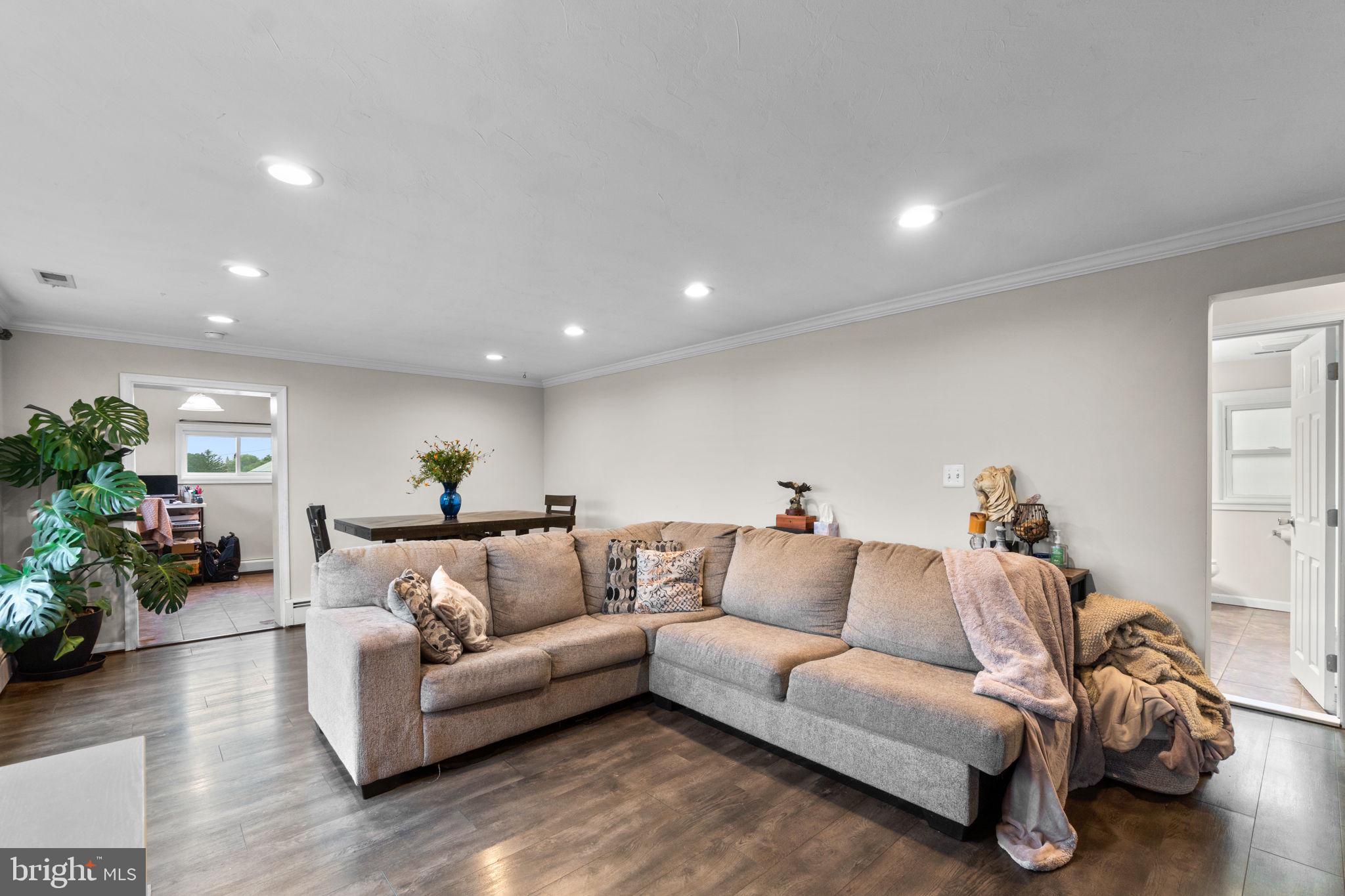 1272 CHERRYTOWN ROAD