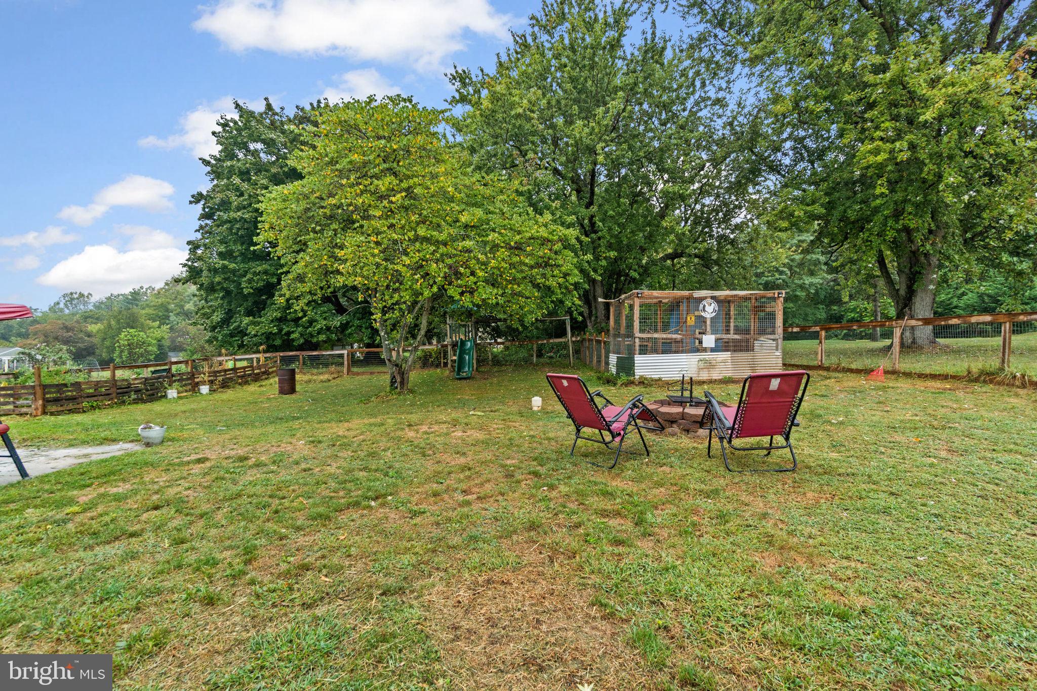 1272 CHERRYTOWN ROAD