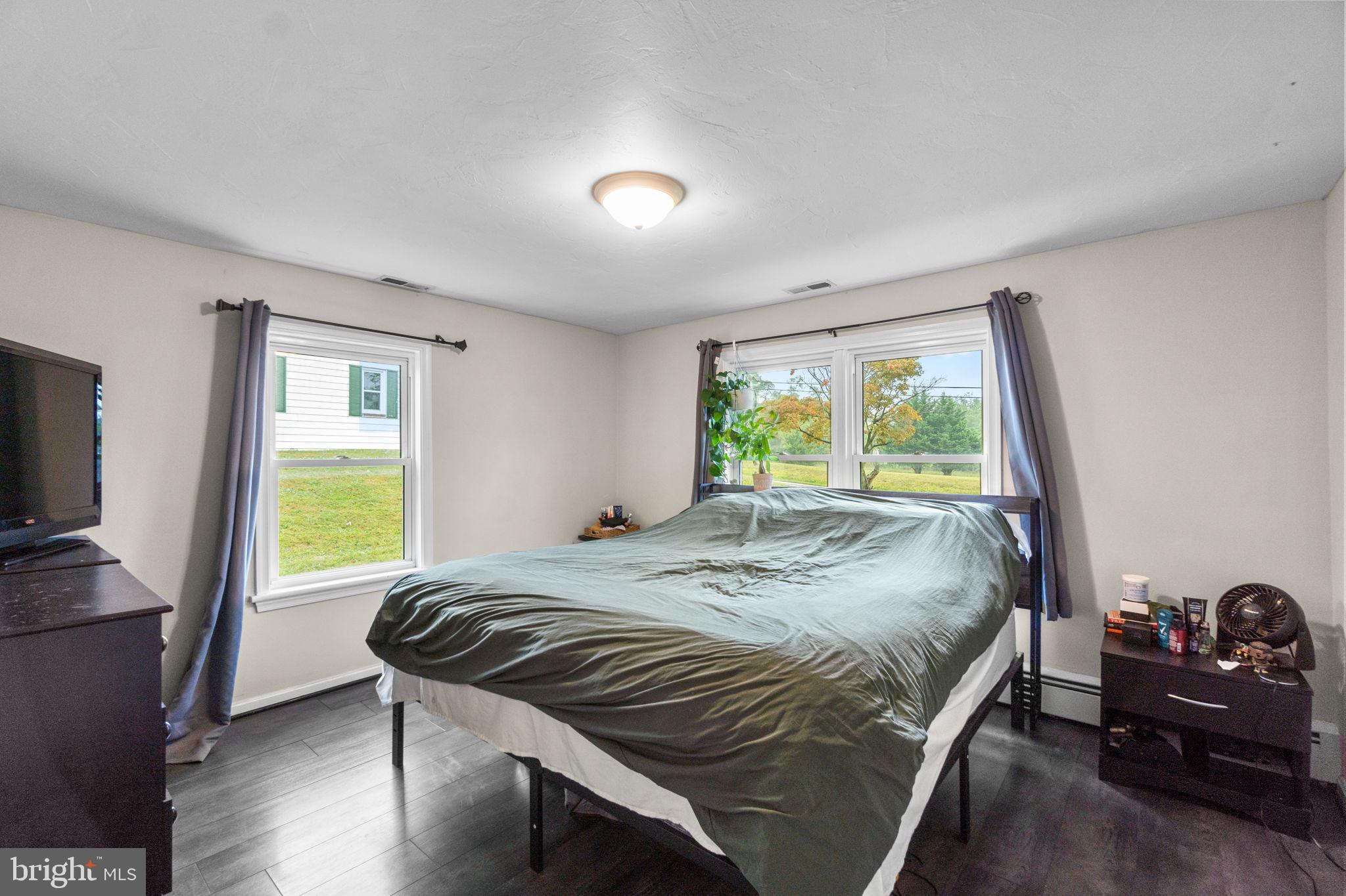 1272 CHERRYTOWN ROAD