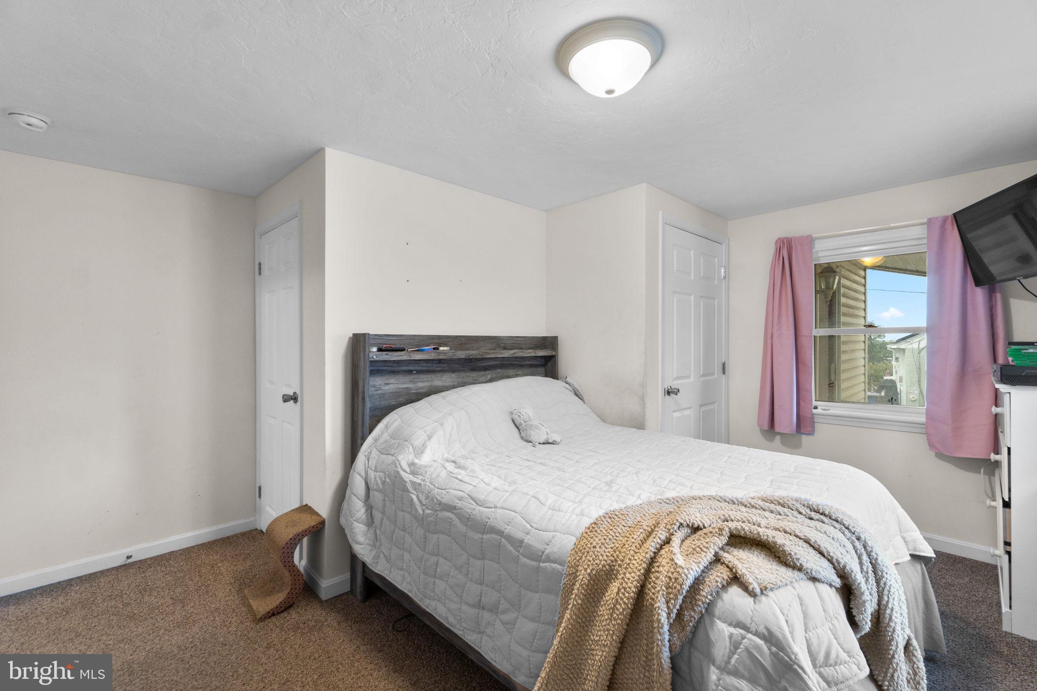 1272 CHERRYTOWN ROAD