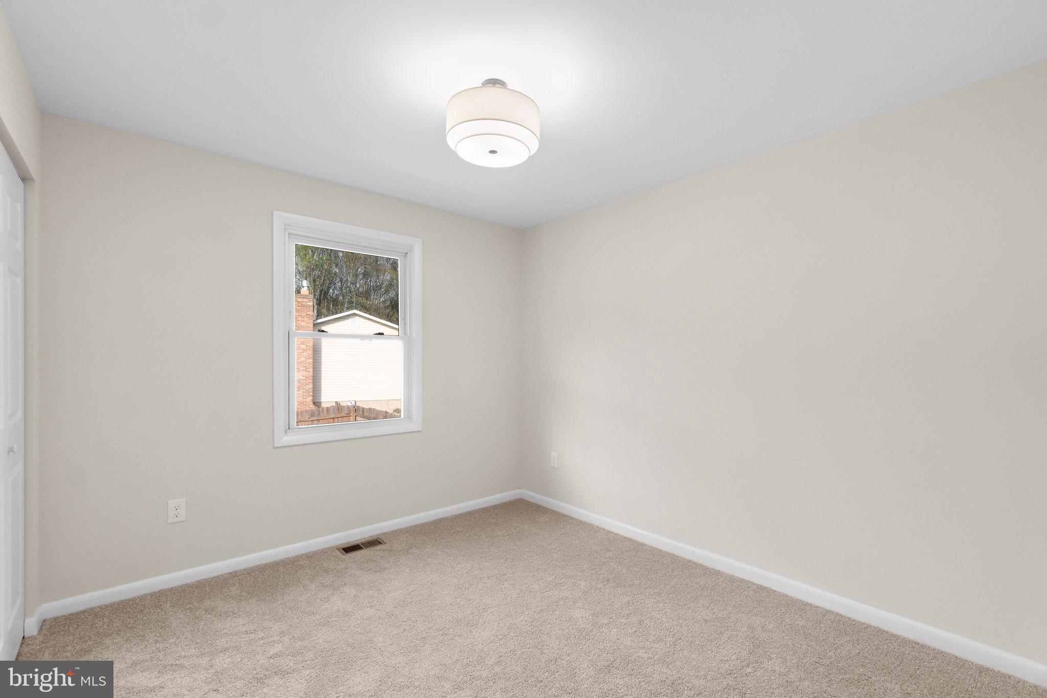 1915 GARDENIA STREET