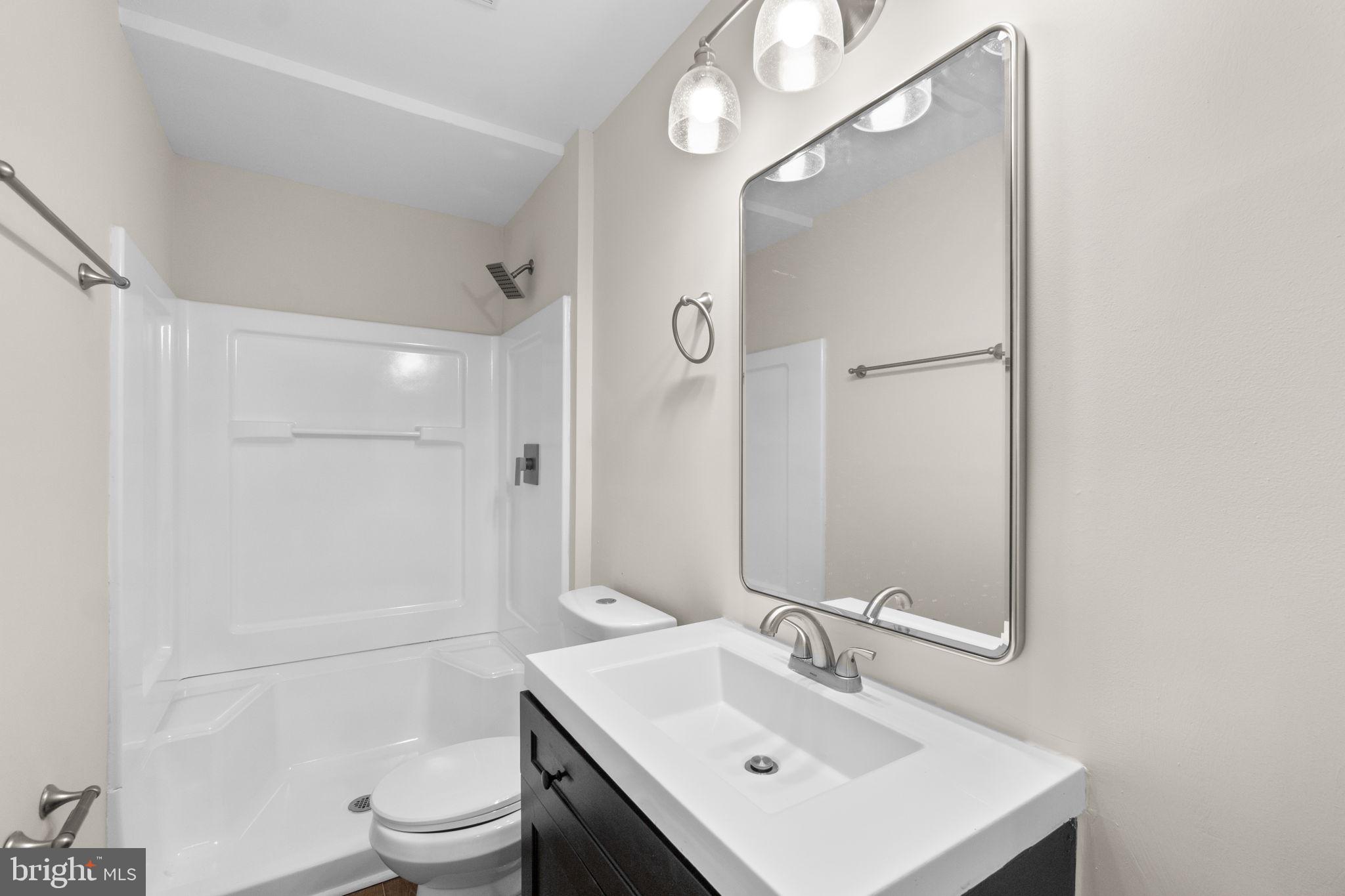 1915 GARDENIA STREET