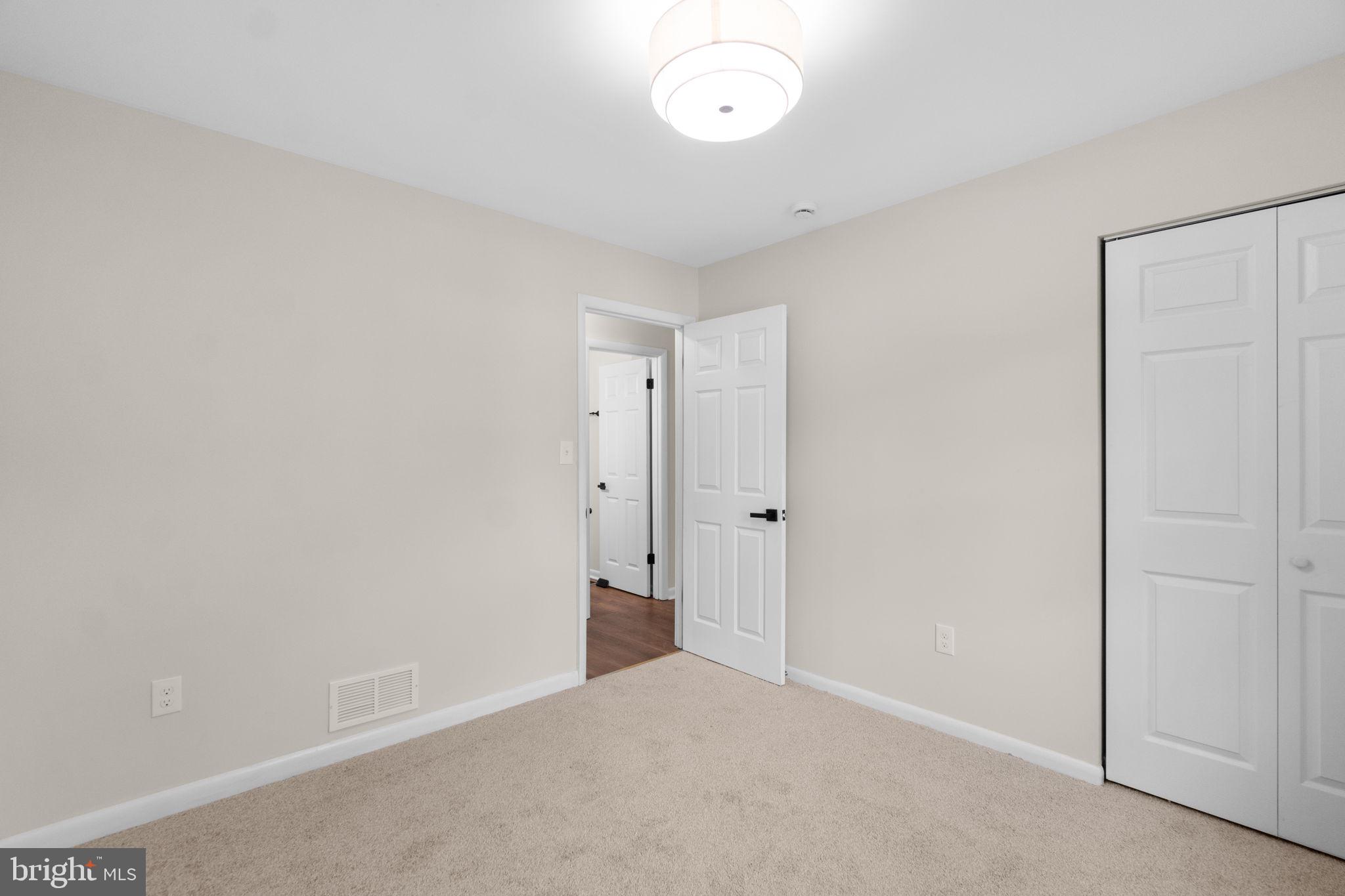 1915 GARDENIA STREET