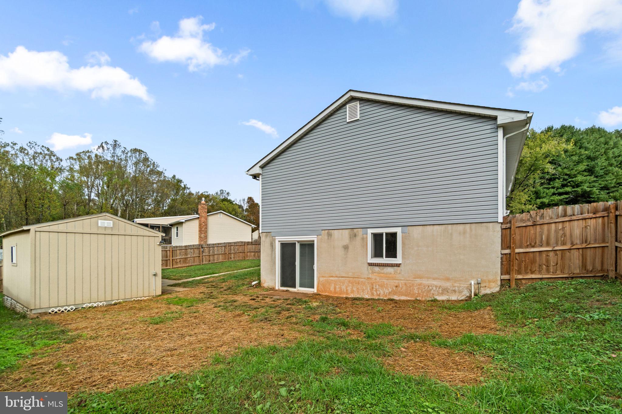 1915 GARDENIA STREET