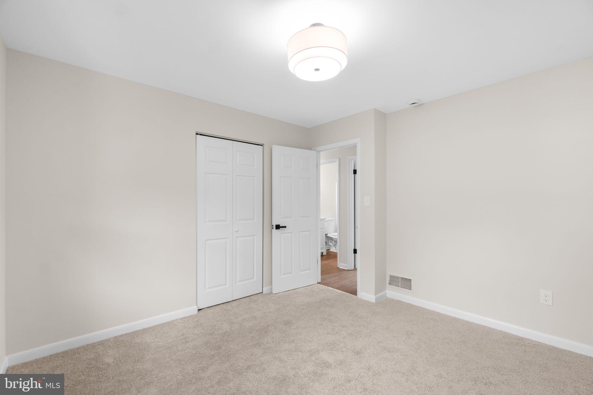 1915 GARDENIA STREET