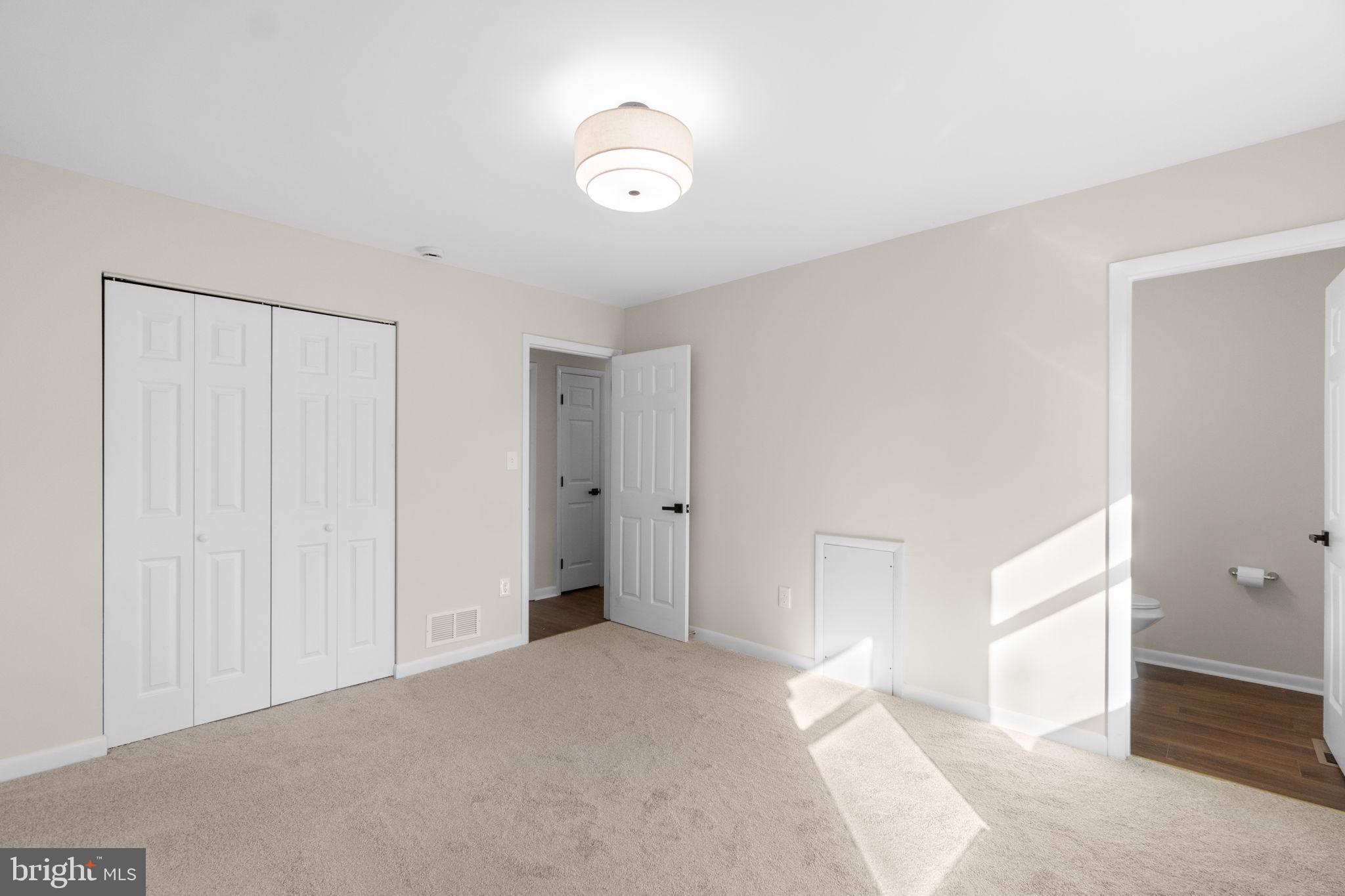 1915 GARDENIA STREET