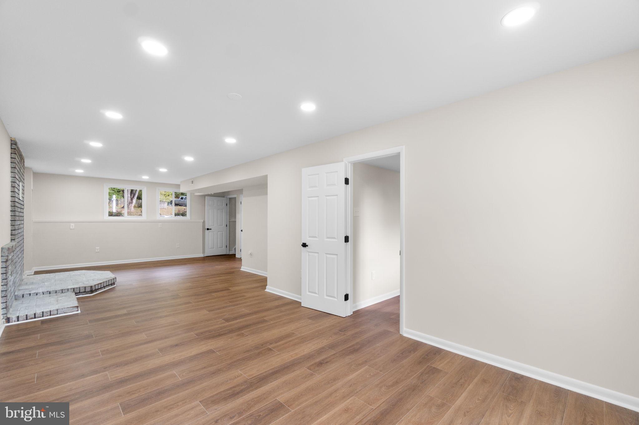 1915 GARDENIA STREET