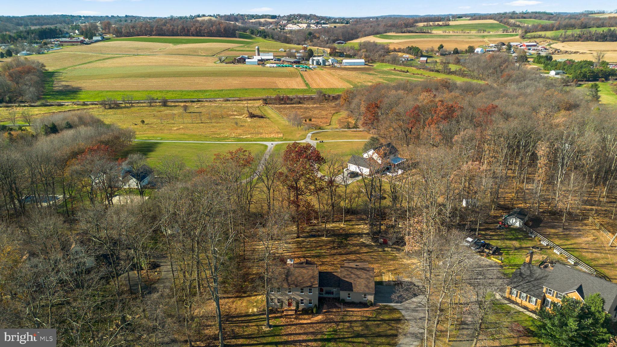 2472 FAIRWAY OAKS COURT