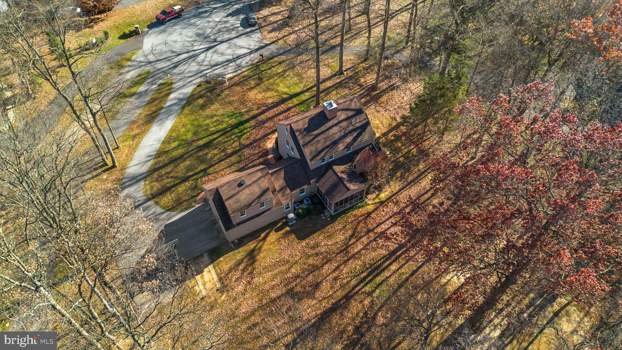 2472 FAIRWAY OAKS COURT