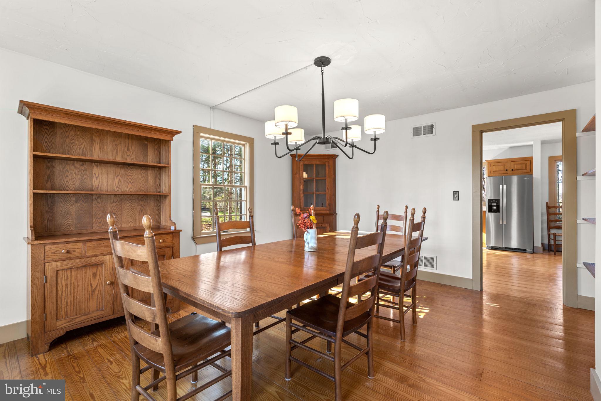 2472 FAIRWAY OAKS COURT