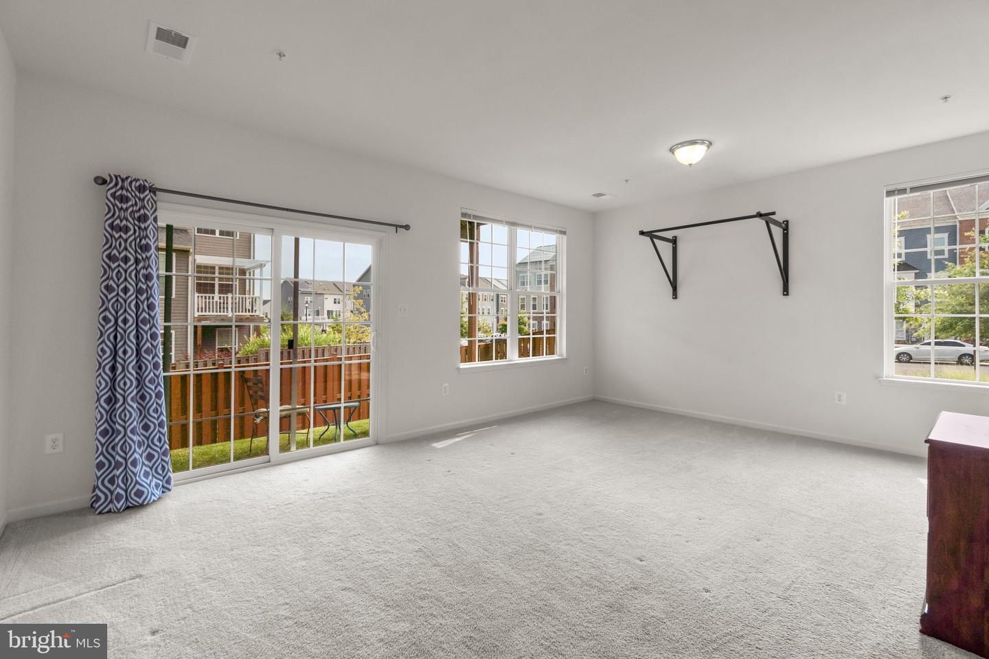 8484 HEDWIG LANE