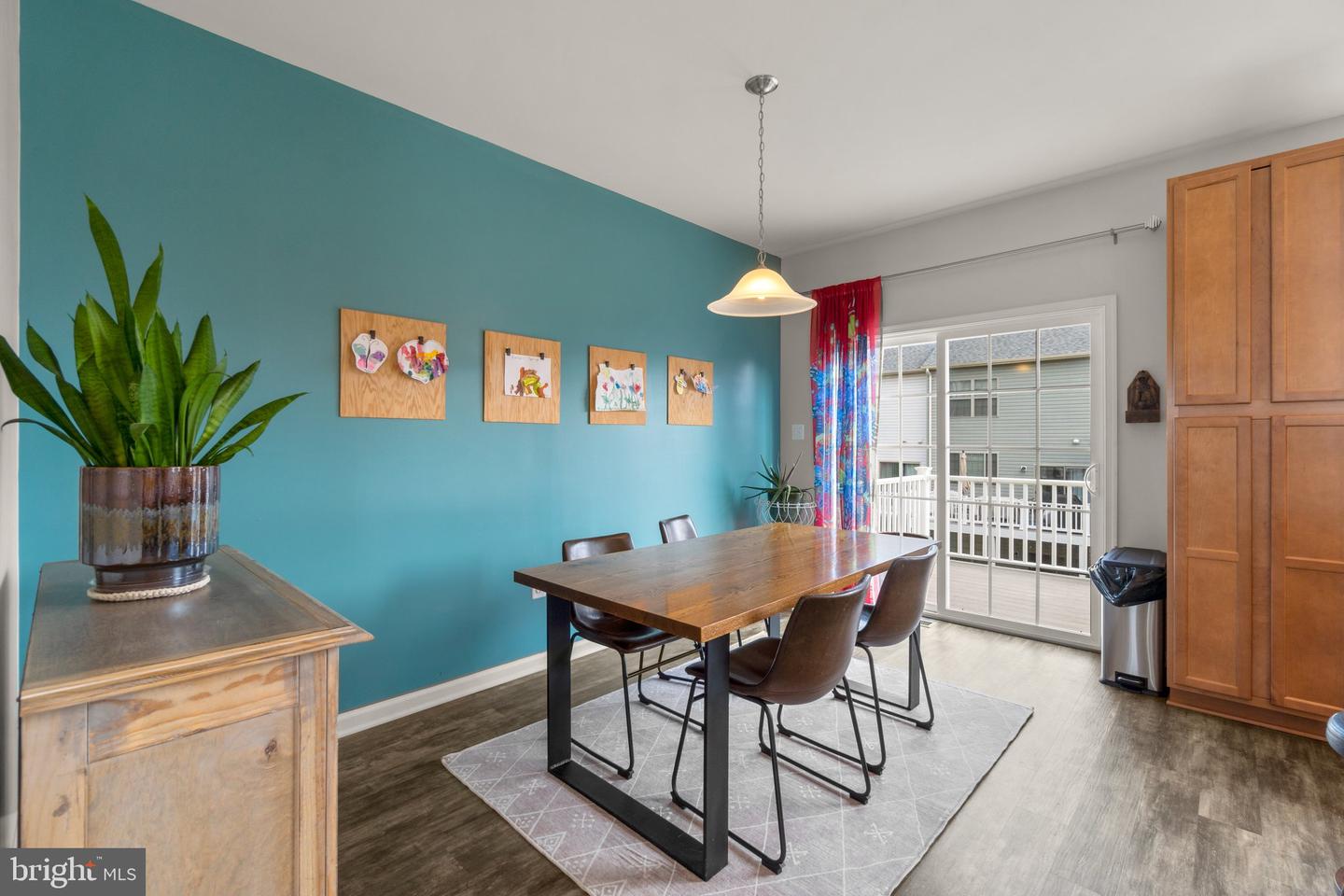 8484 HEDWIG LANE