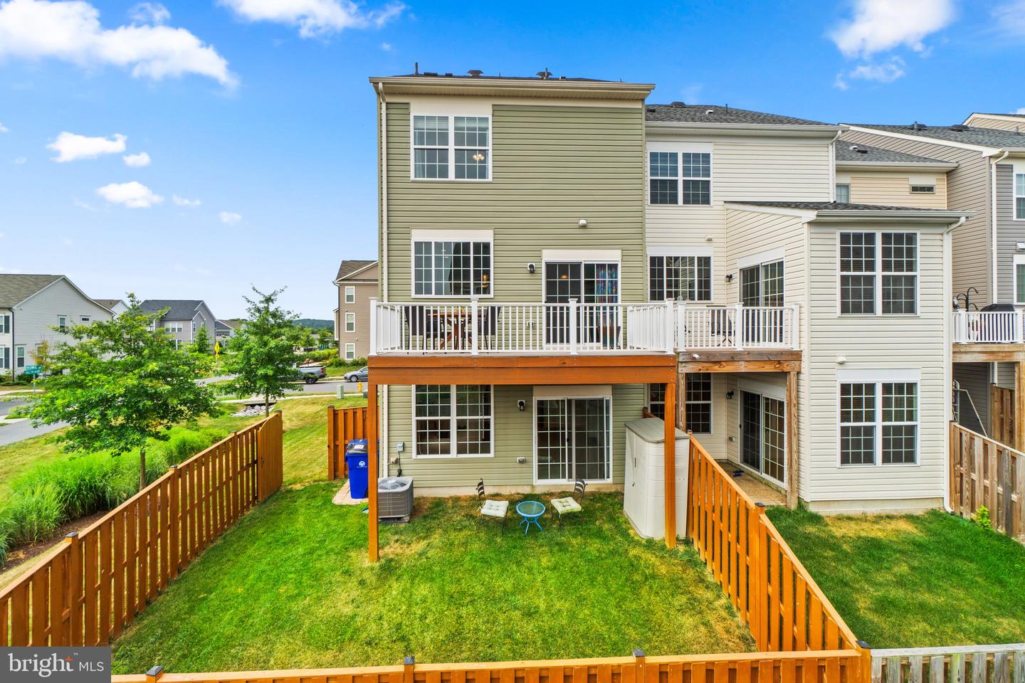 8484 HEDWIG LANE