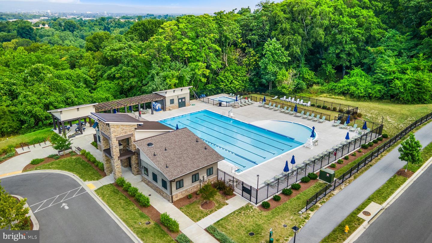 8484 HEDWIG LANE