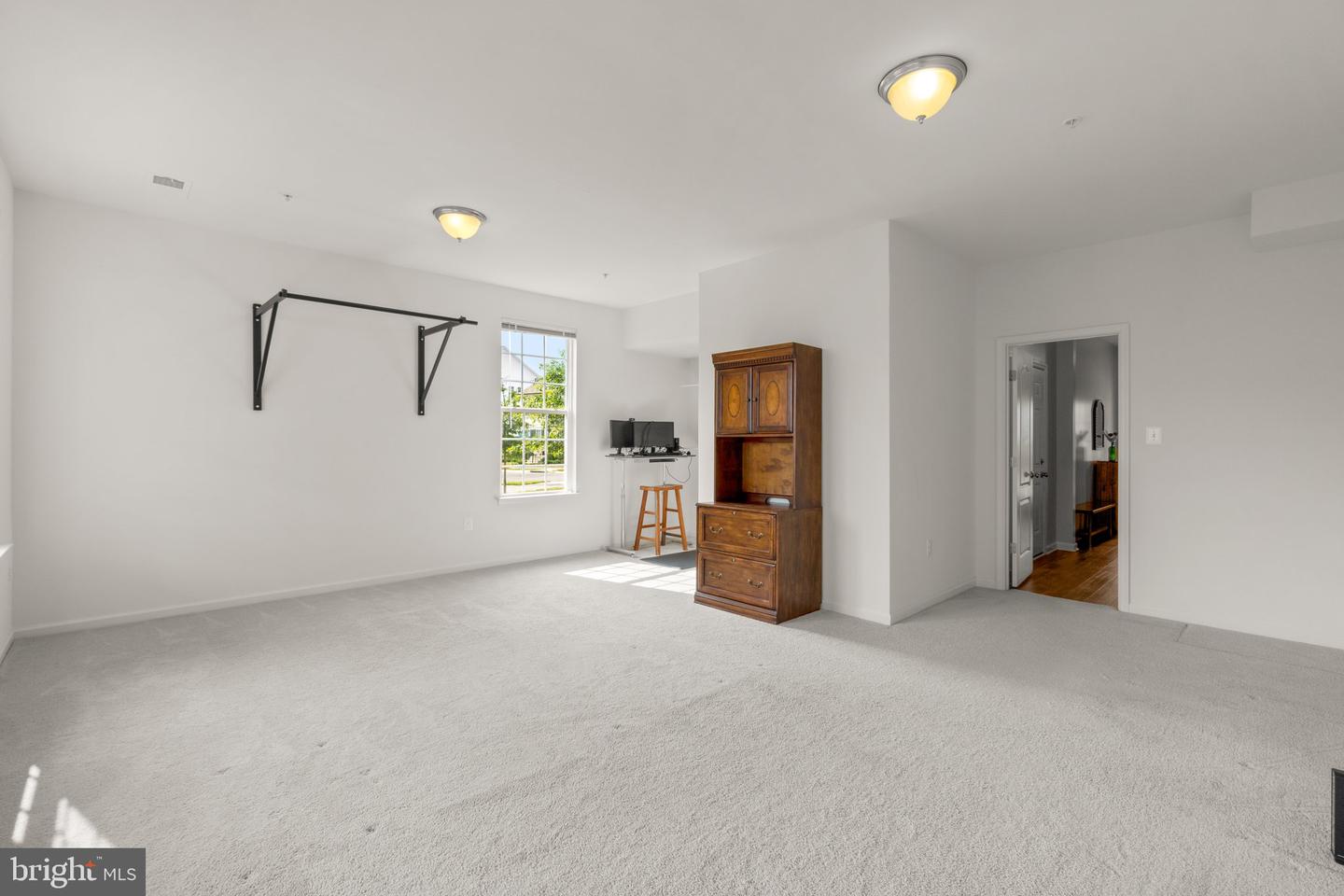8484 HEDWIG LANE