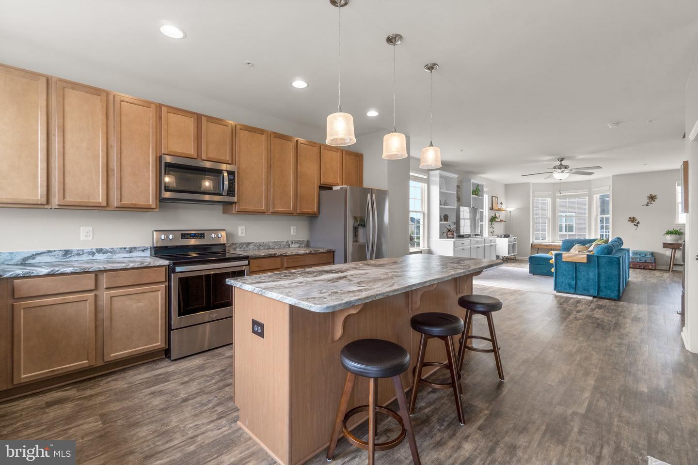 8484 HEDWIG LANE