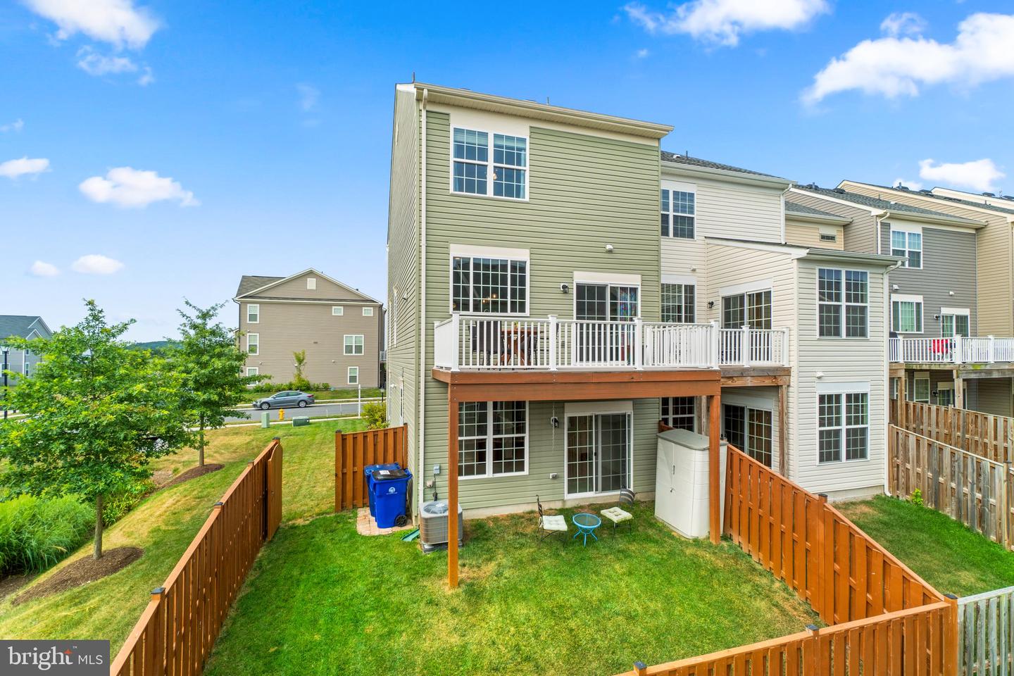 8484 HEDWIG LANE