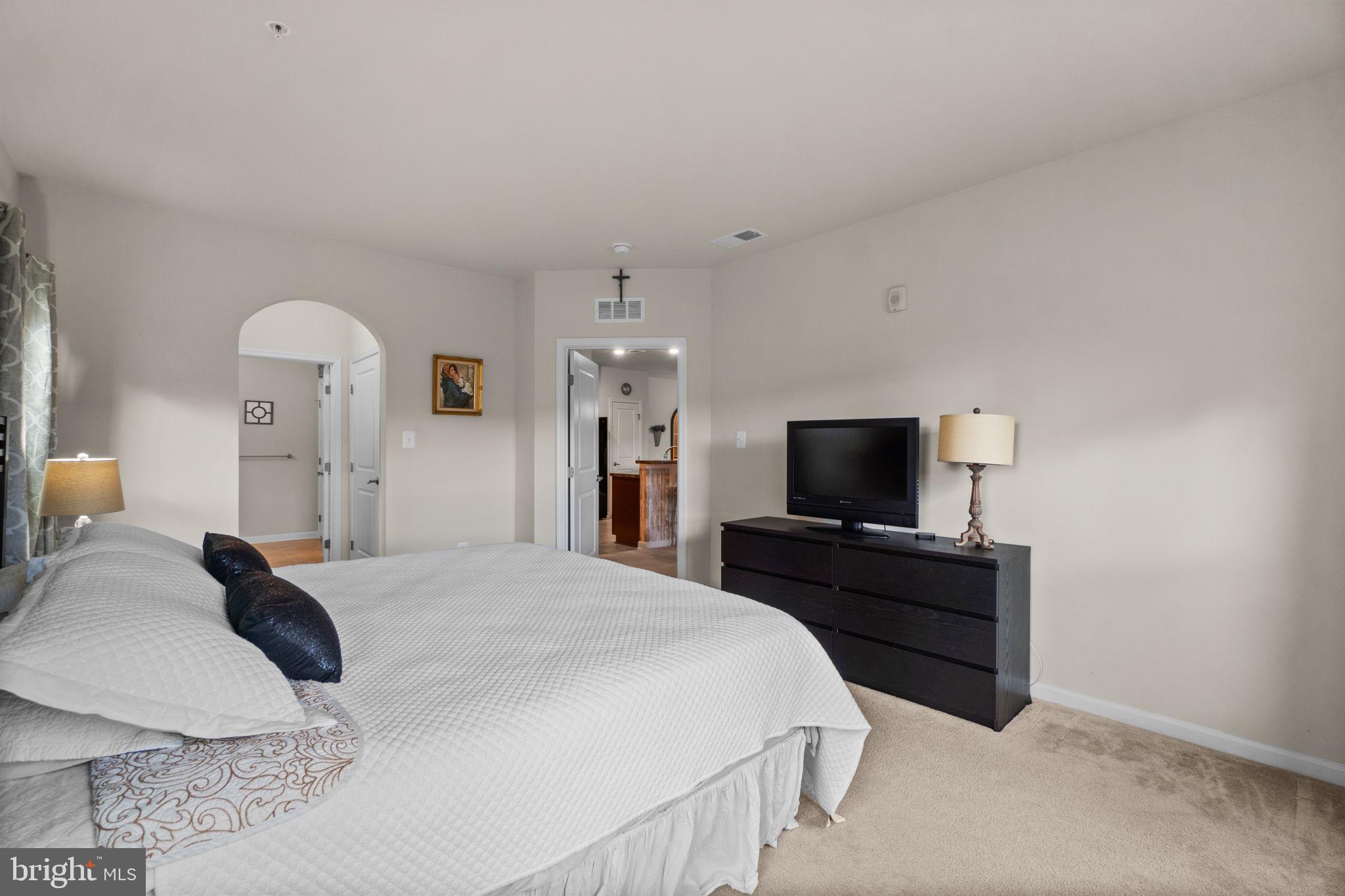 4861 Finnical WAY Unit: 203