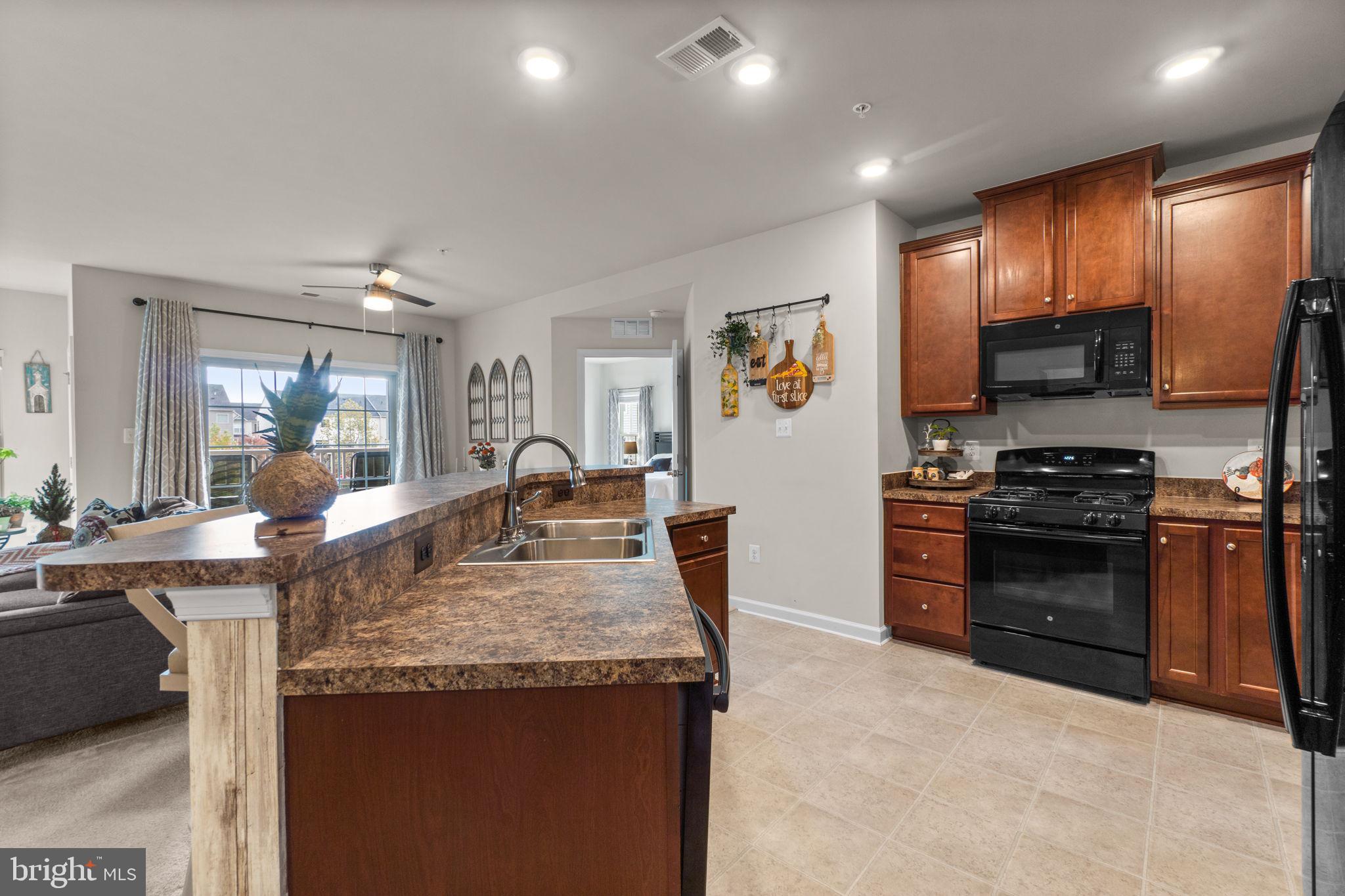 4861 Finnical WAY Unit: 203