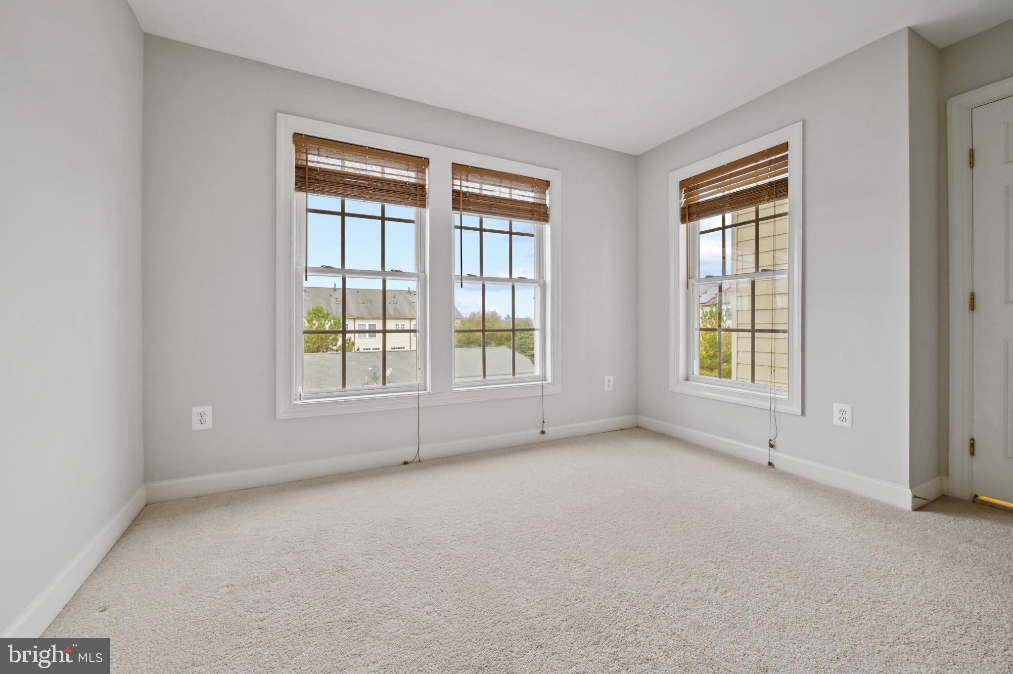 9428 Dunraven STREET