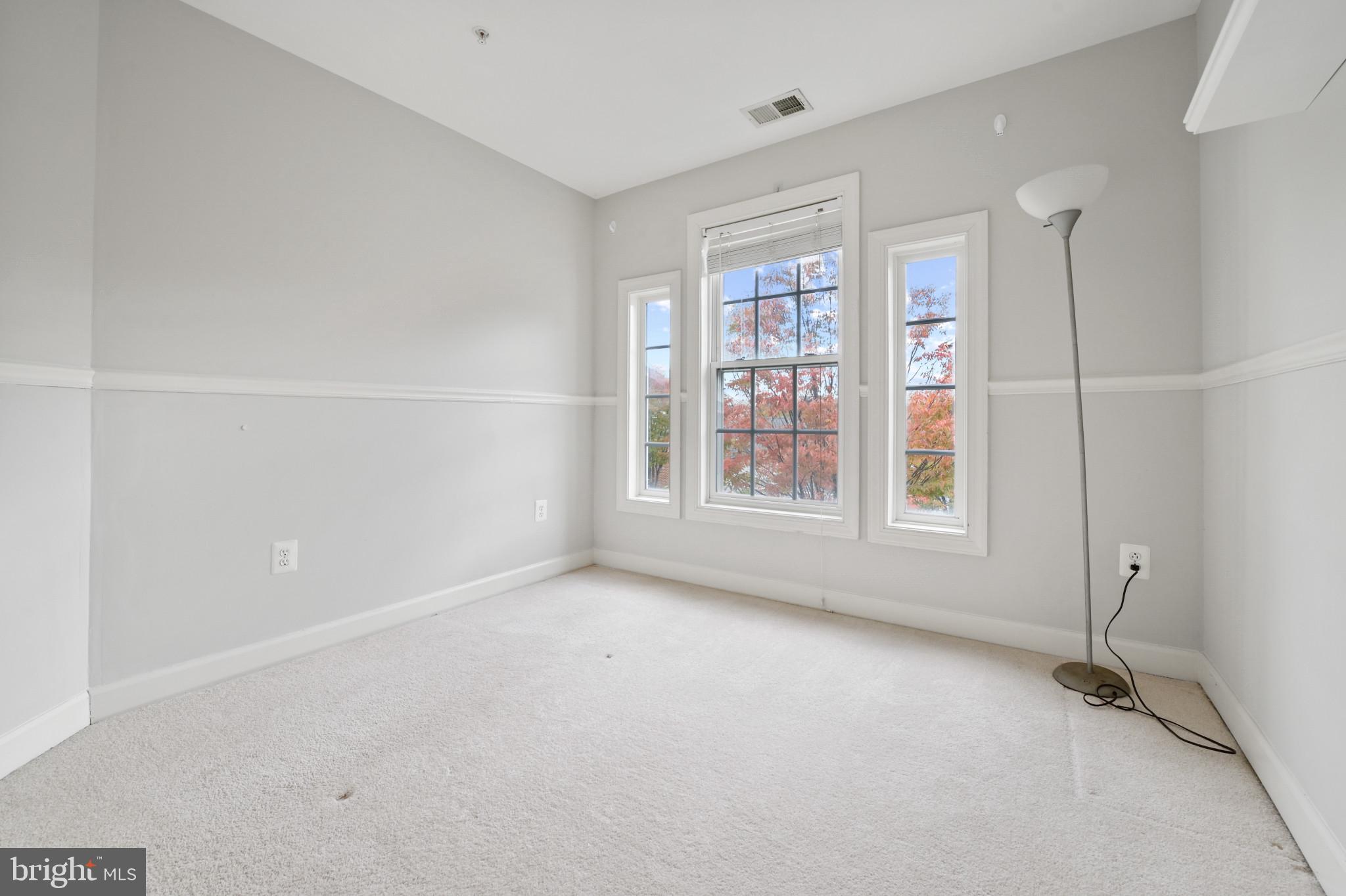 9428 Dunraven STREET