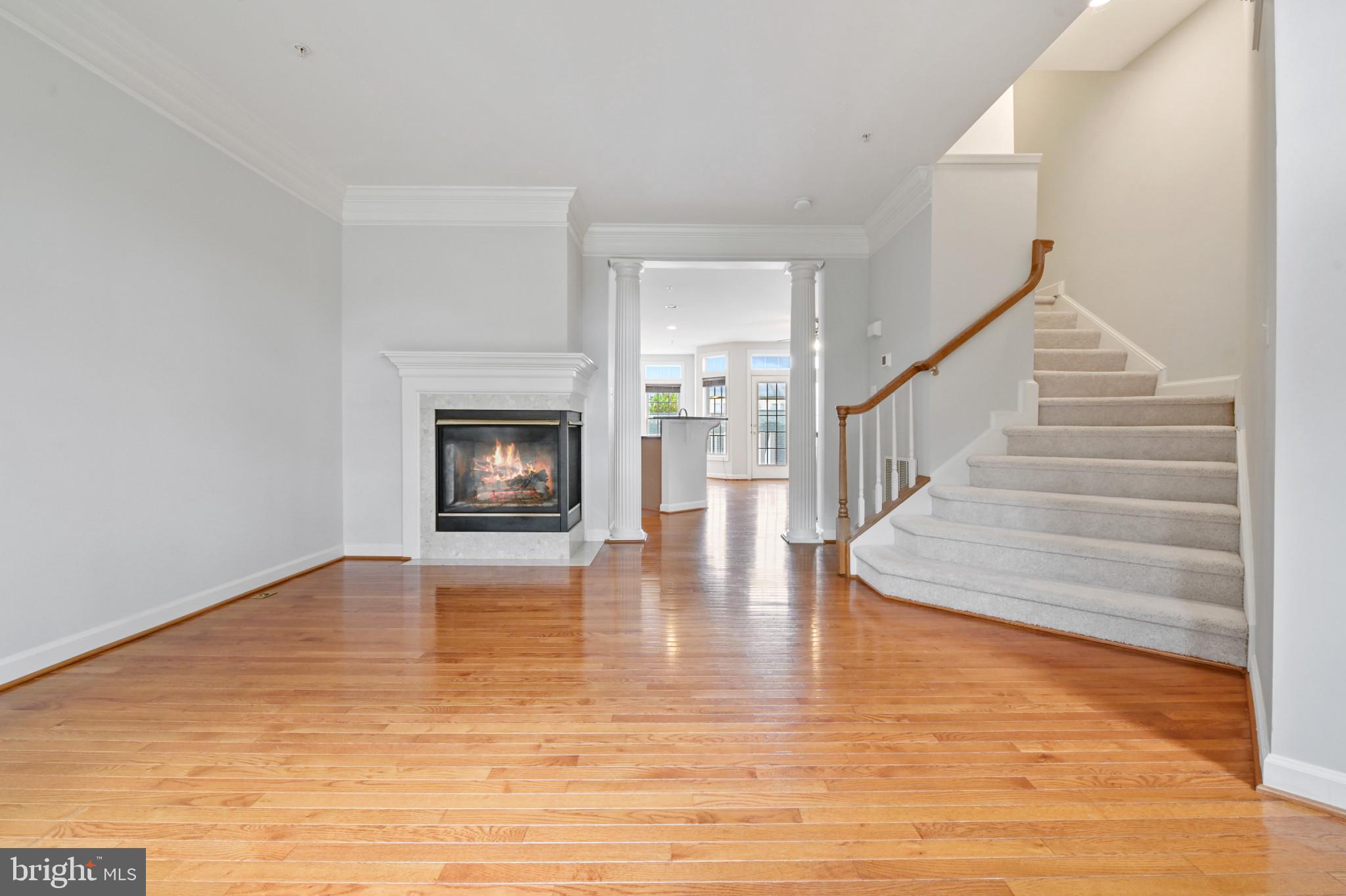 9428 Dunraven STREET