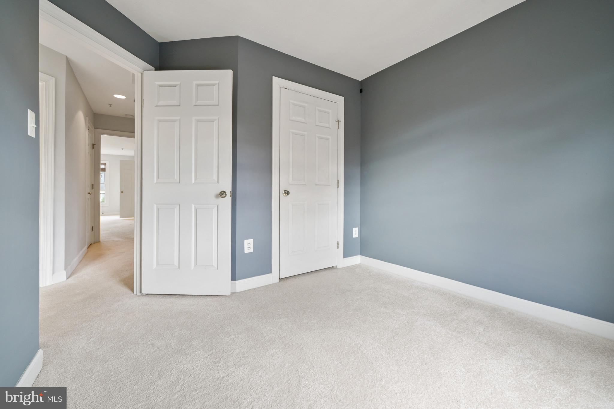 9428 Dunraven STREET