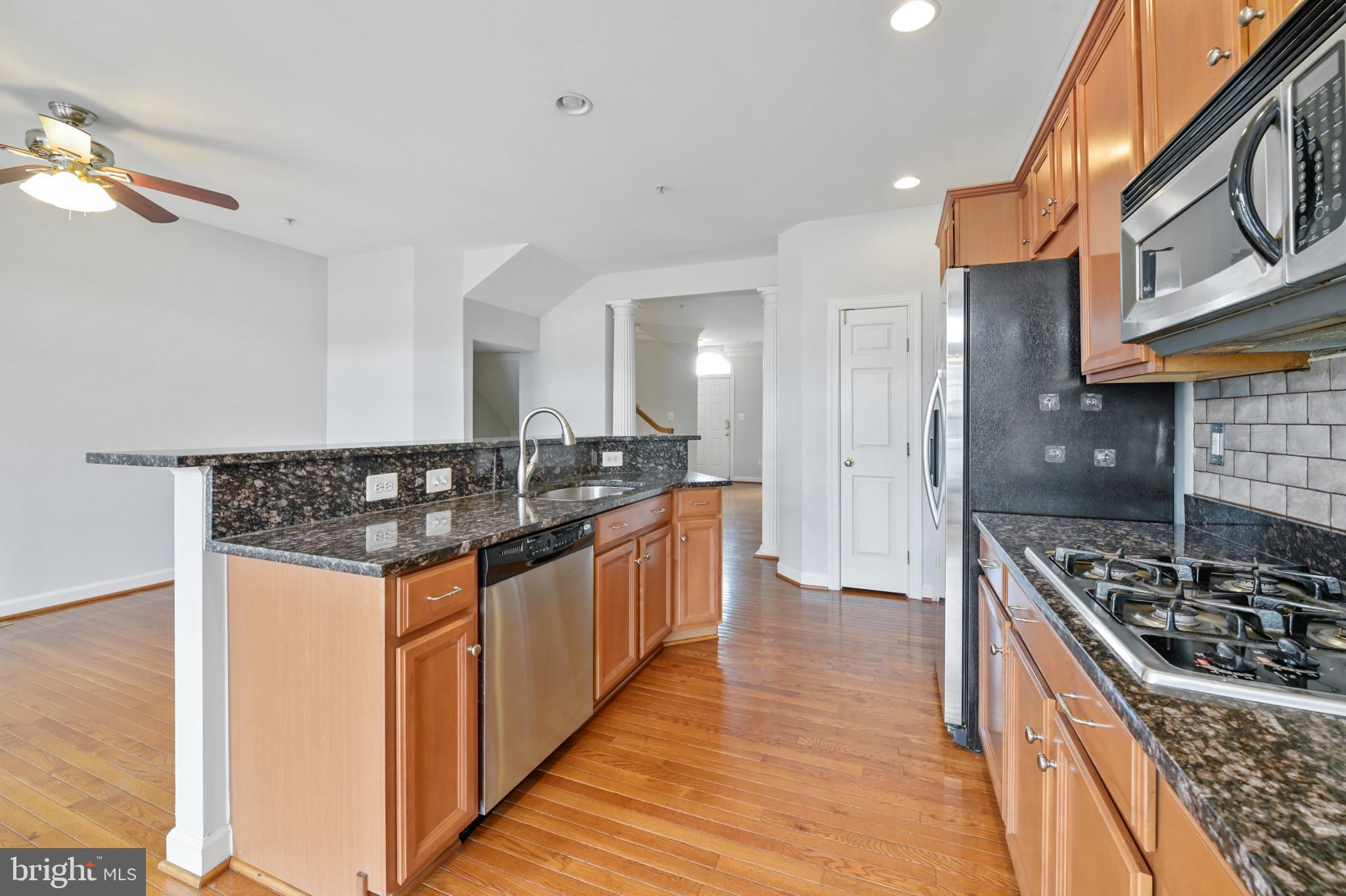 9428 Dunraven STREET