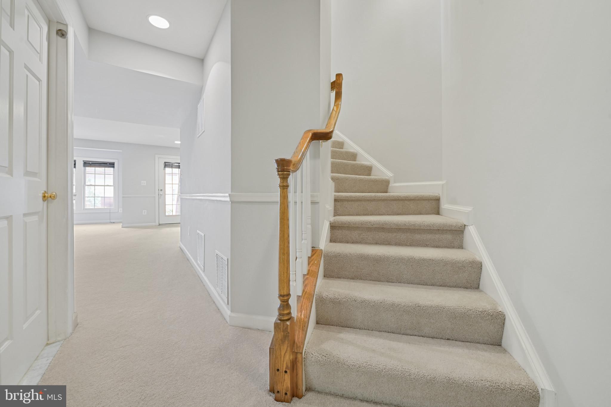 9428 Dunraven STREET