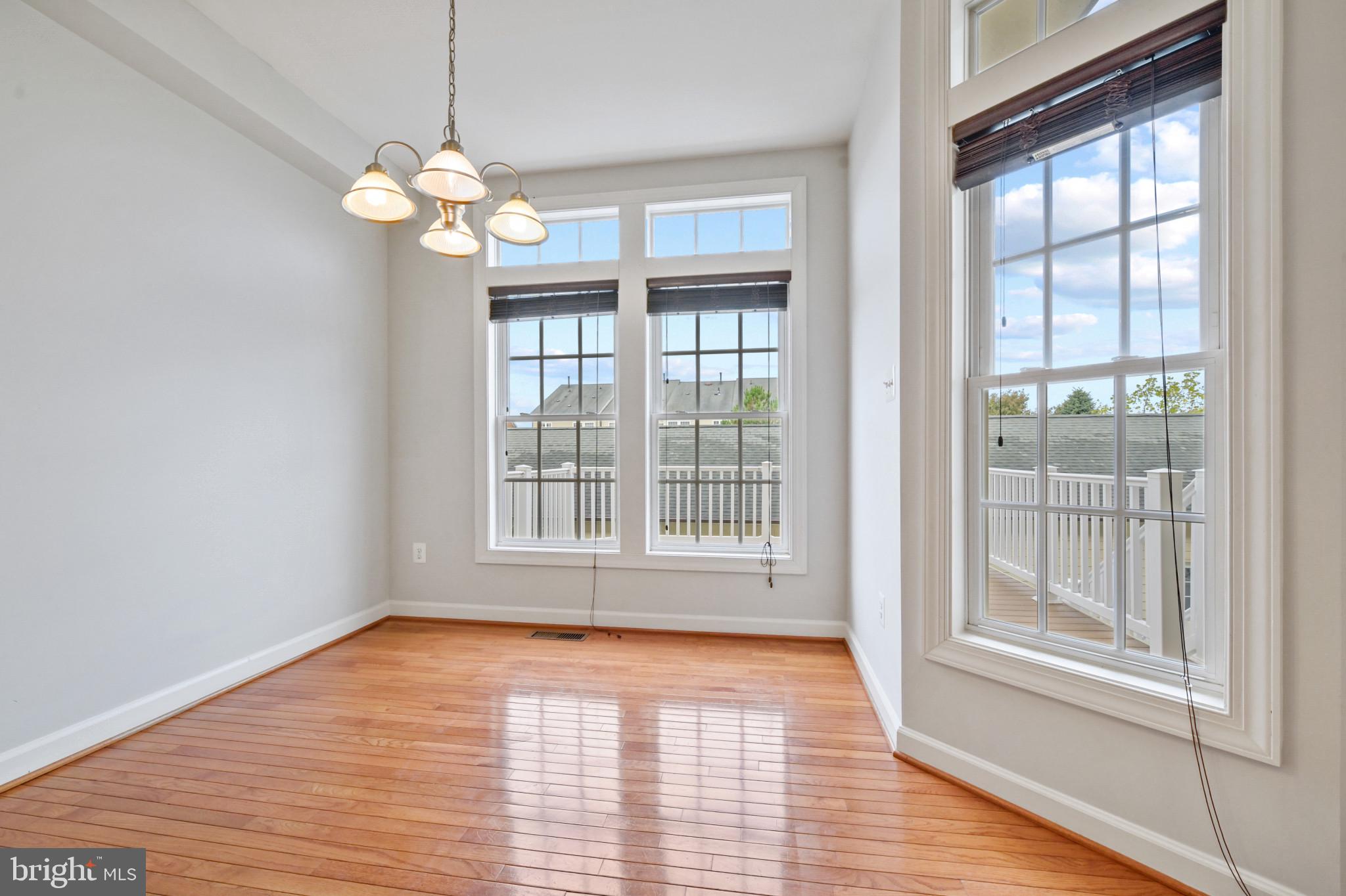 9428 Dunraven STREET