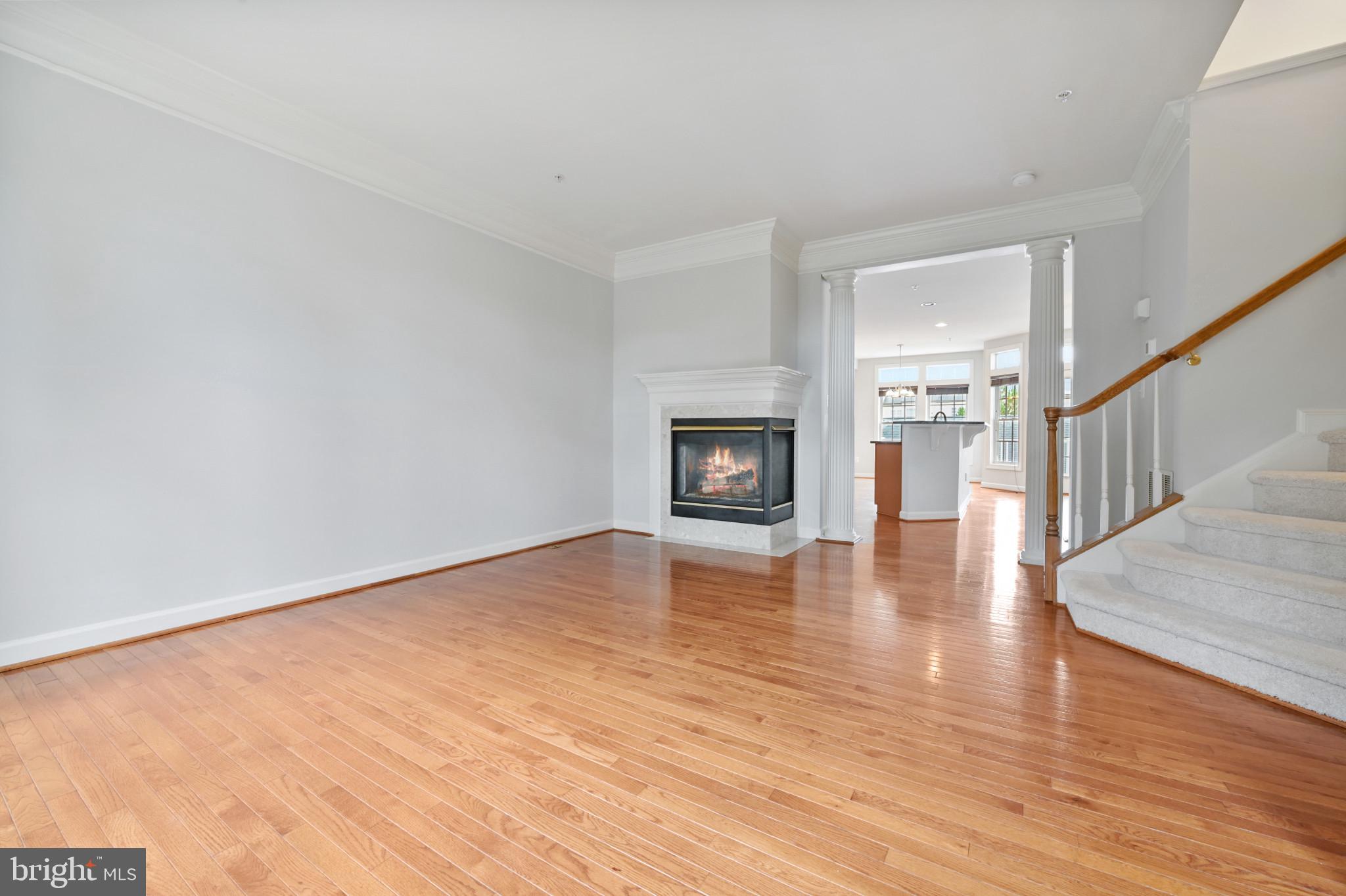 9428 Dunraven STREET