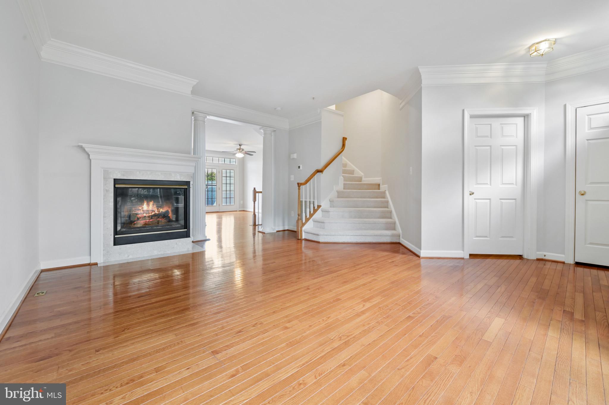 9428 Dunraven STREET