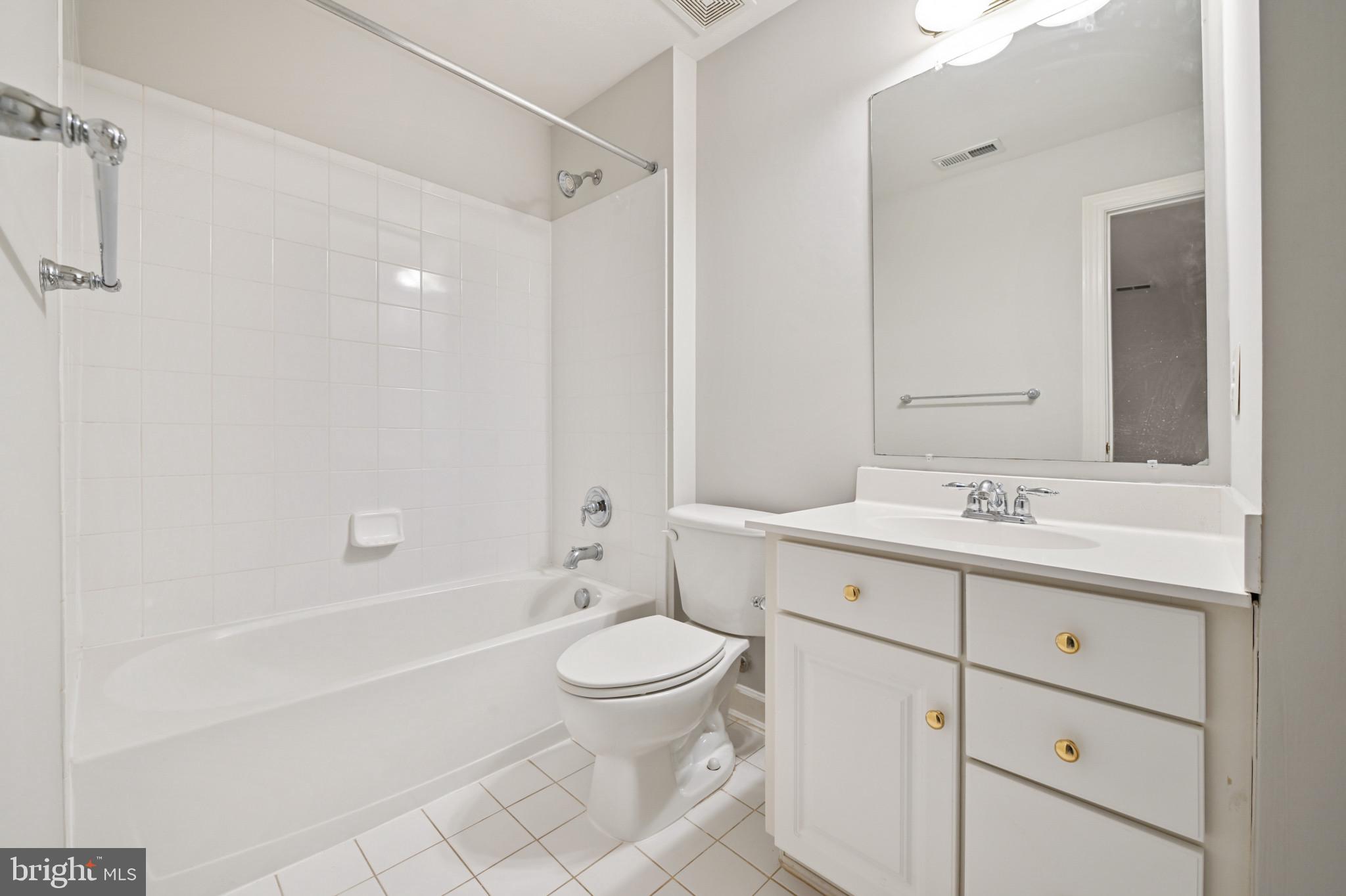 9428 Dunraven STREET