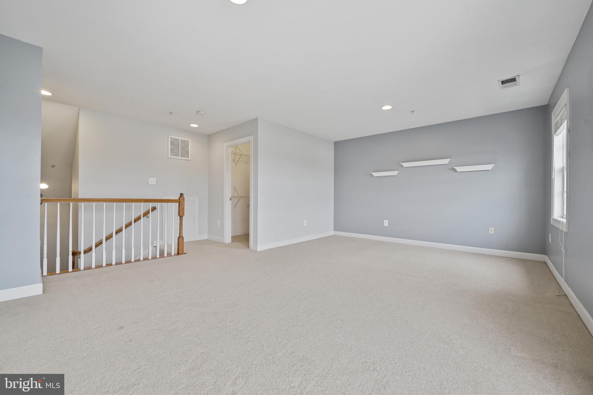 9428 Dunraven STREET