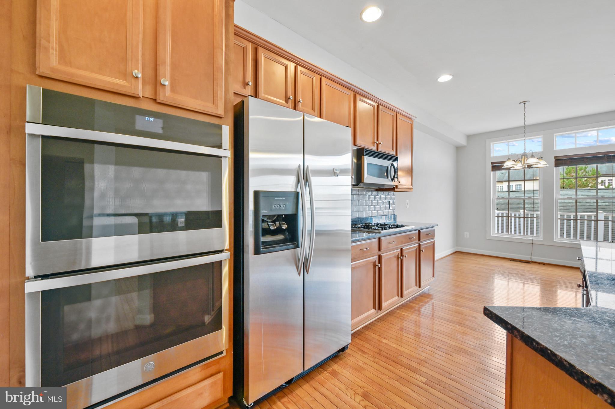 9428 Dunraven STREET