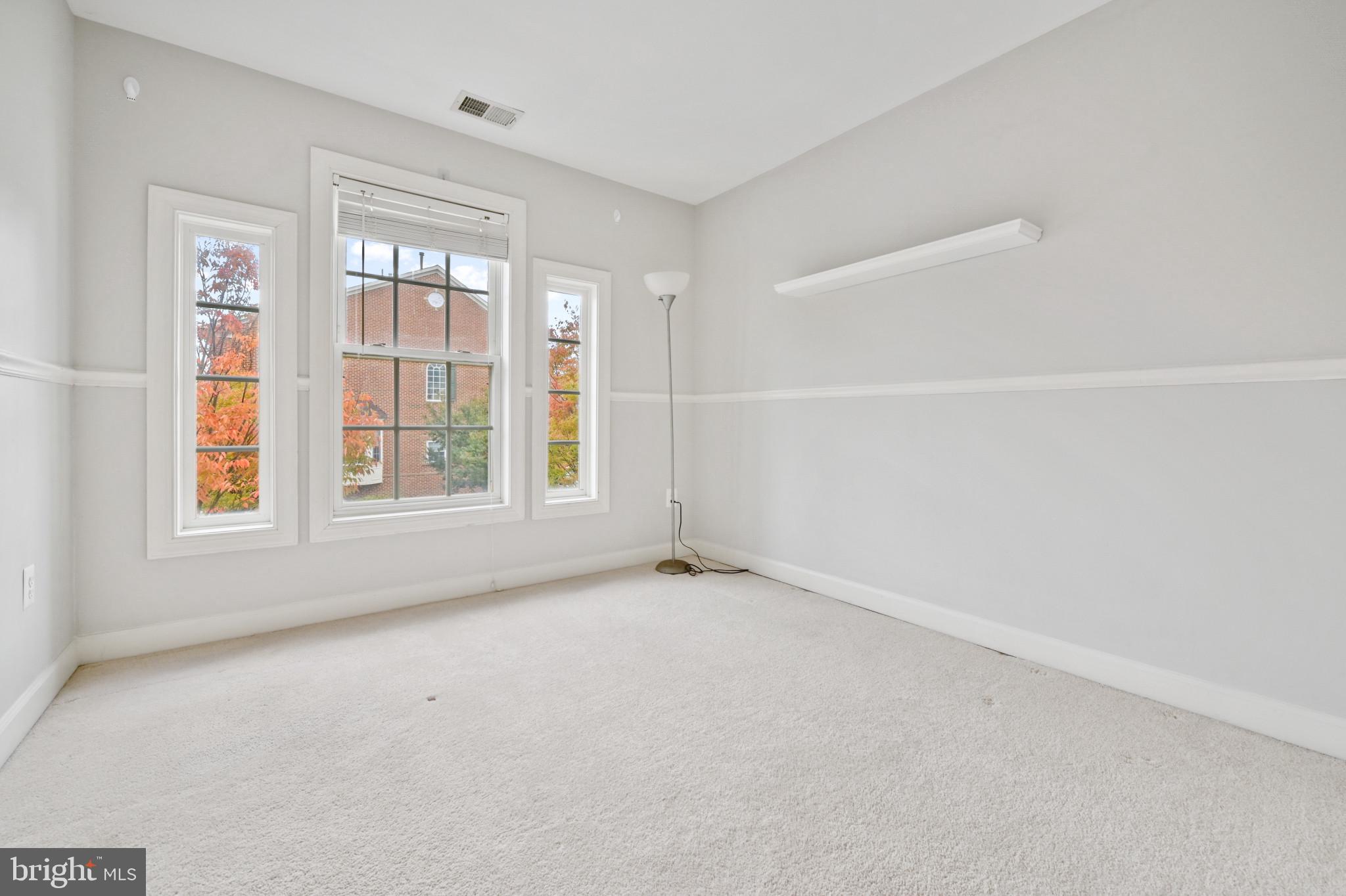 9428 Dunraven STREET