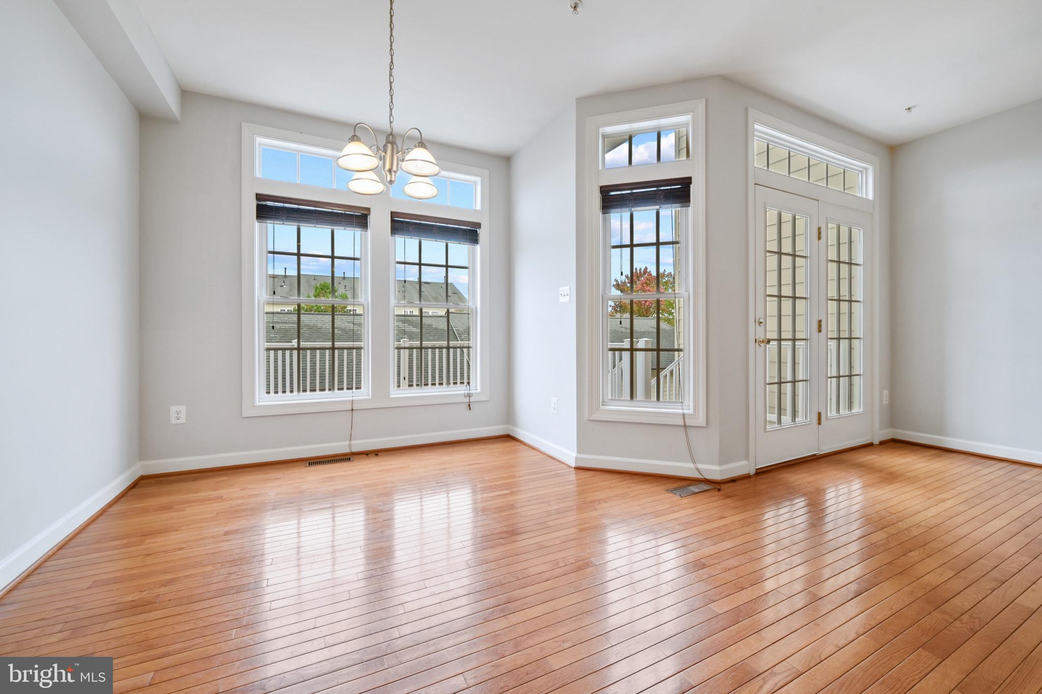 9428 Dunraven STREET